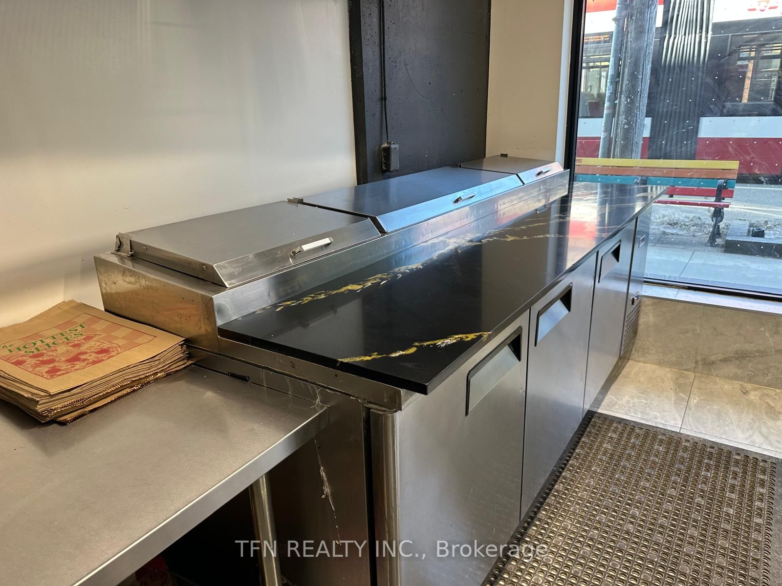 903 Queen Street Property Photo 11