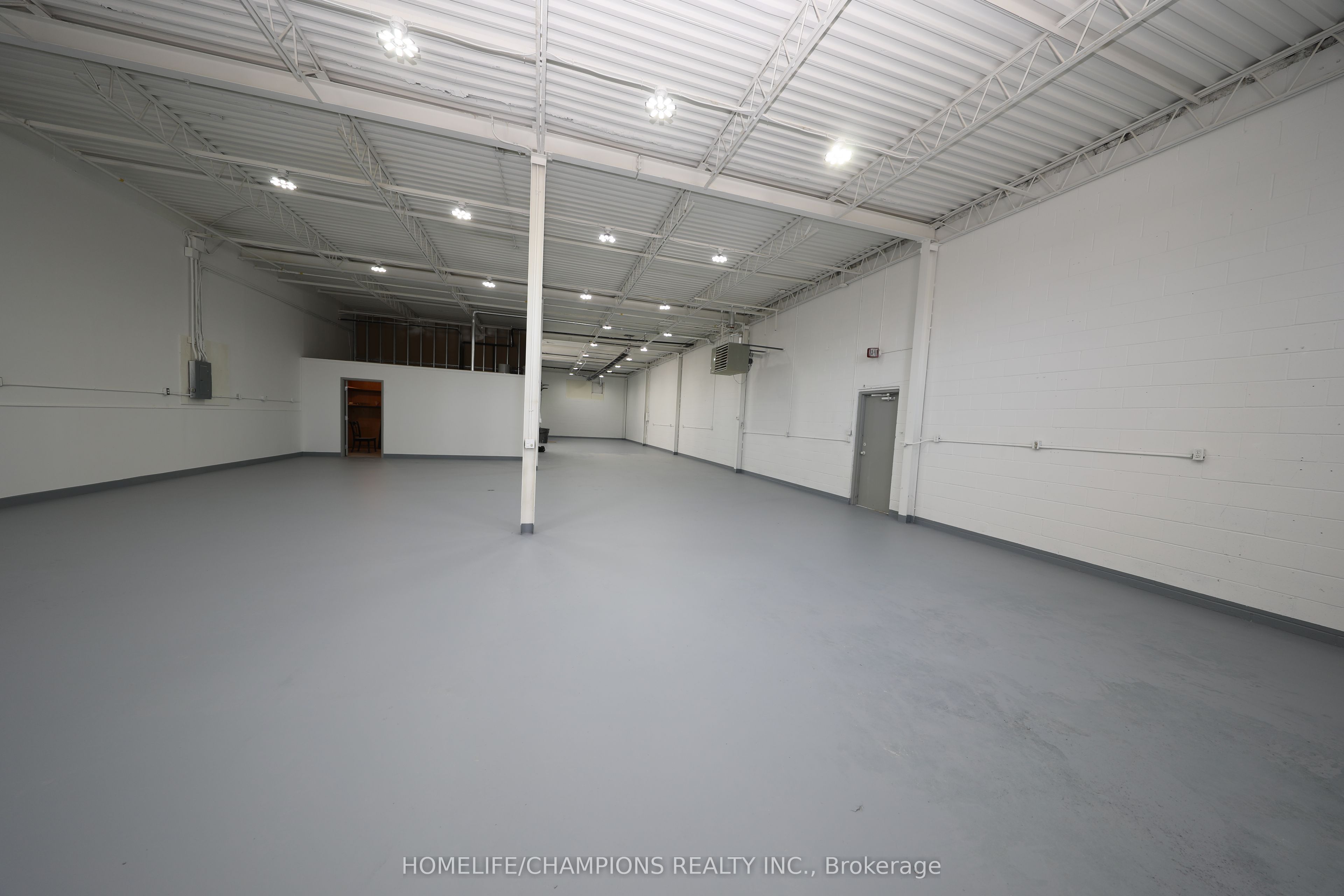##3 - 804 Ritson Road Property Photo 9
