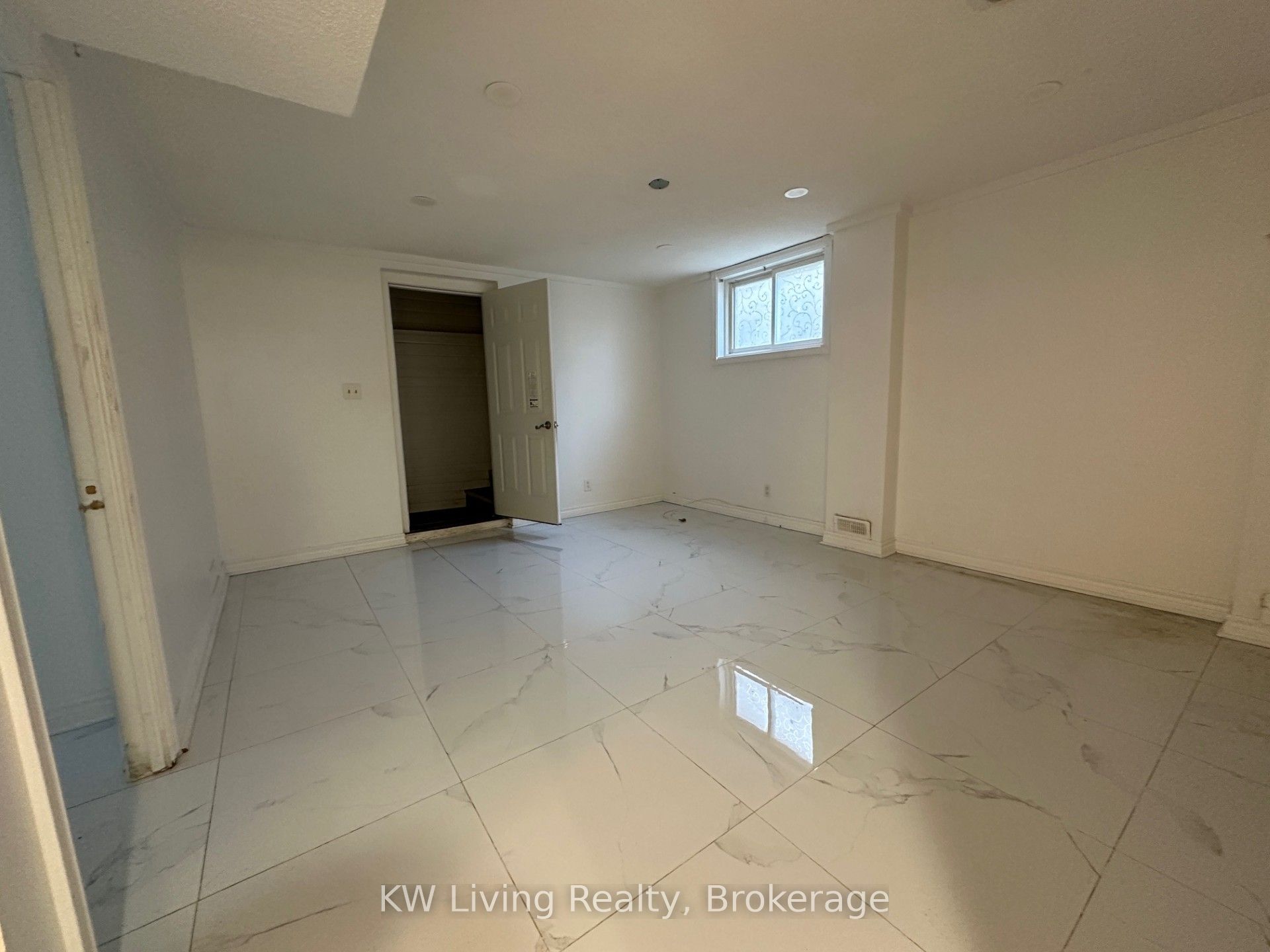 782 Liverpool Road Property Photo 12