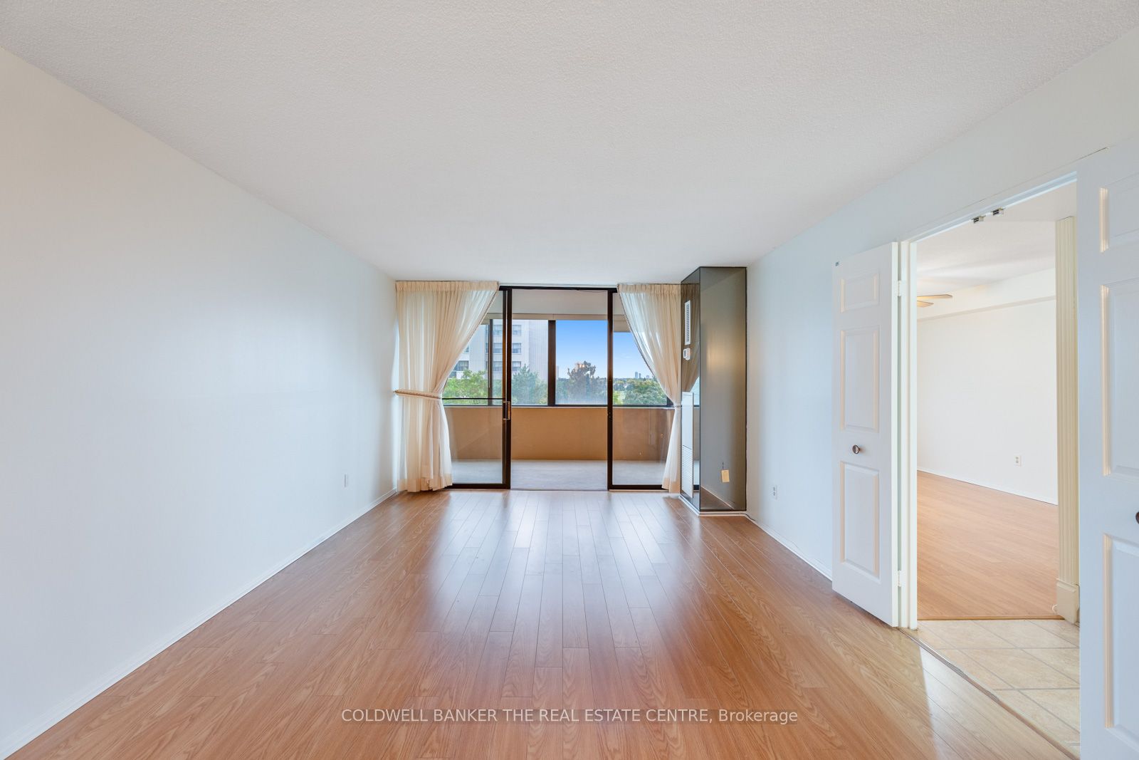 #612 - 2350 Bridletowne Circle Property Photo 18