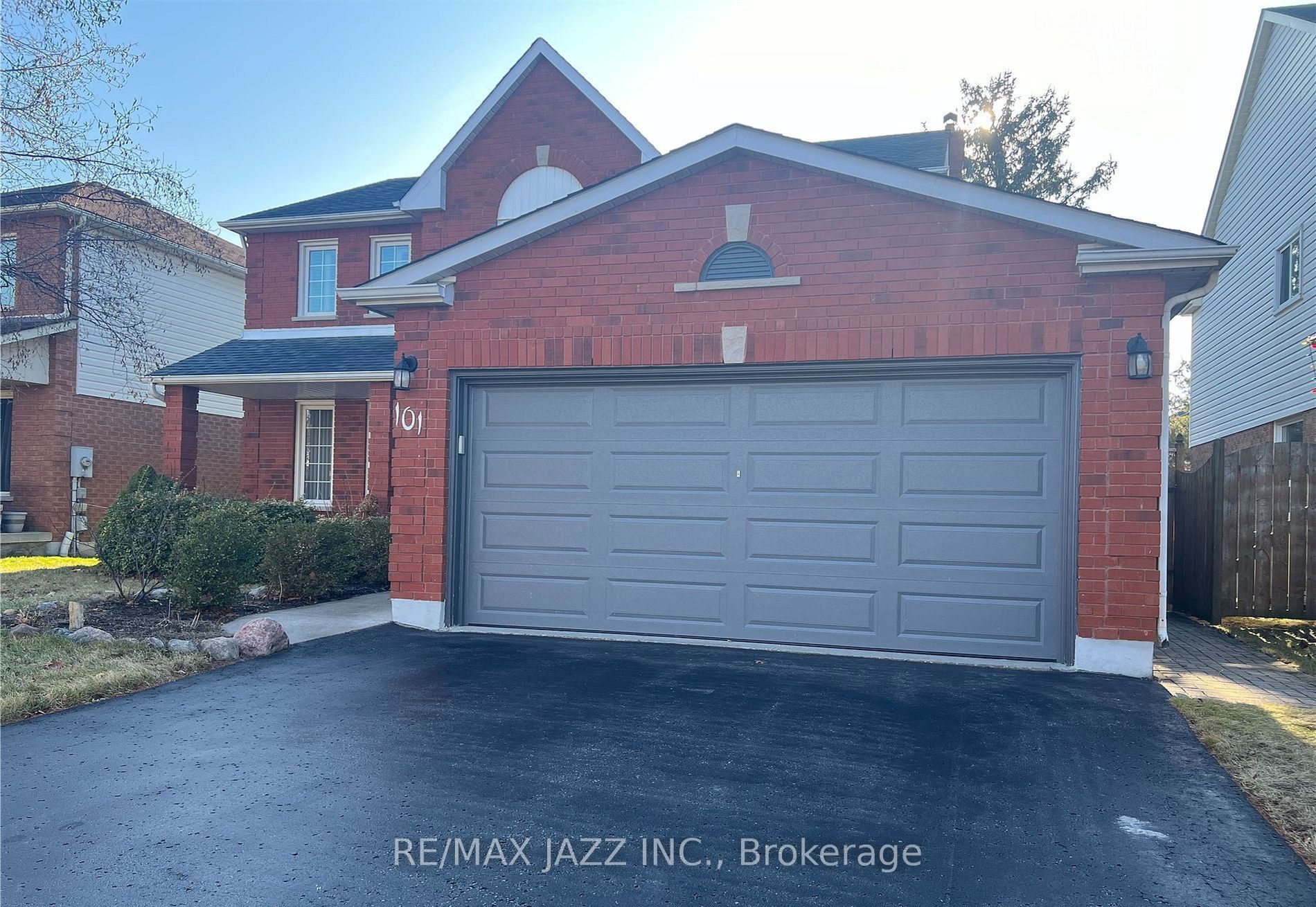 101 Glenabbey Dr Property Photo