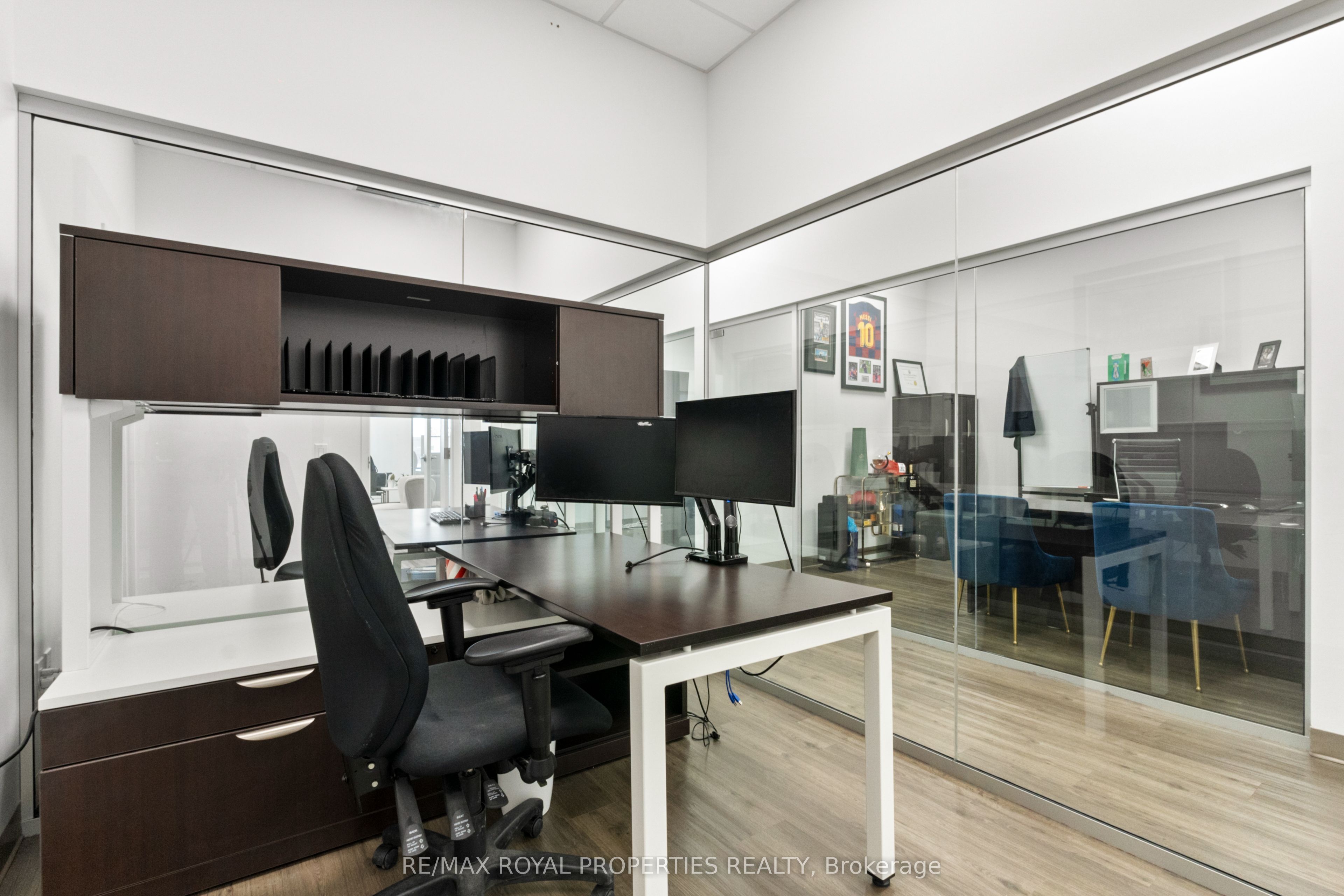 #403 - 300 Rossland Road Property Photo 14