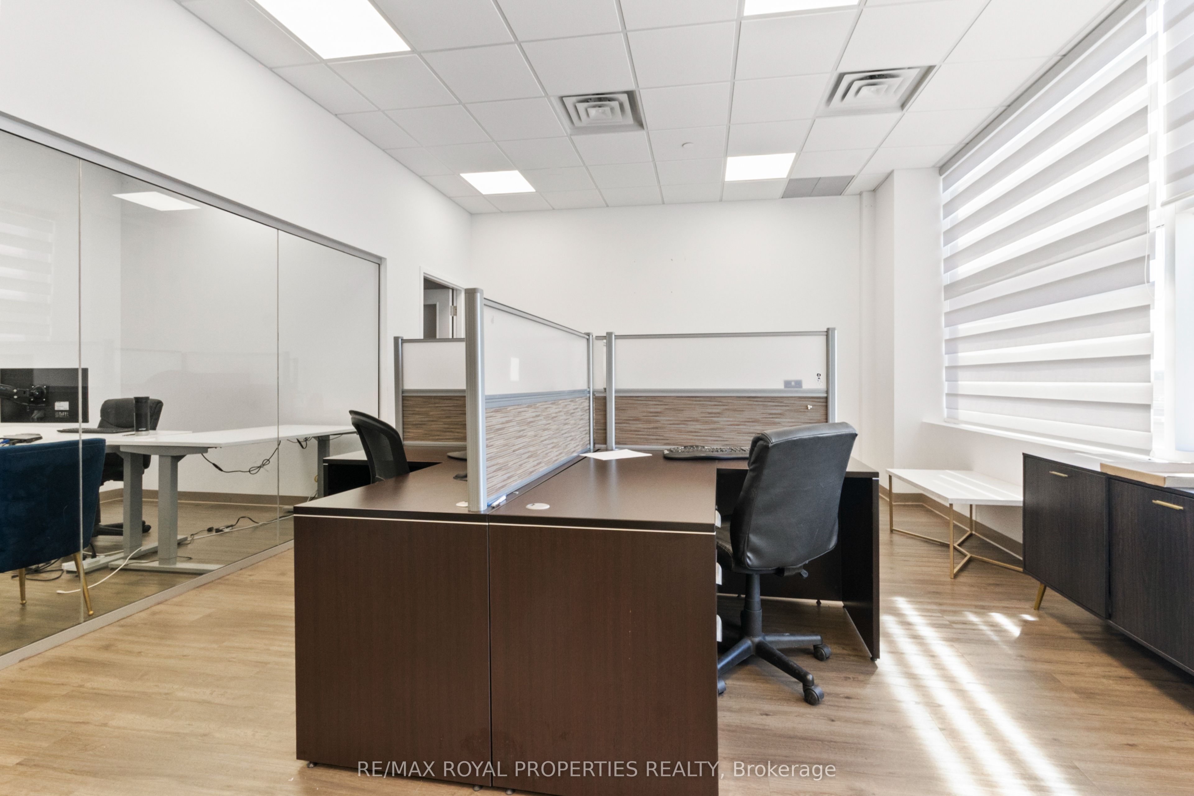 #403 - 300 Rossland Road Property Photo 19