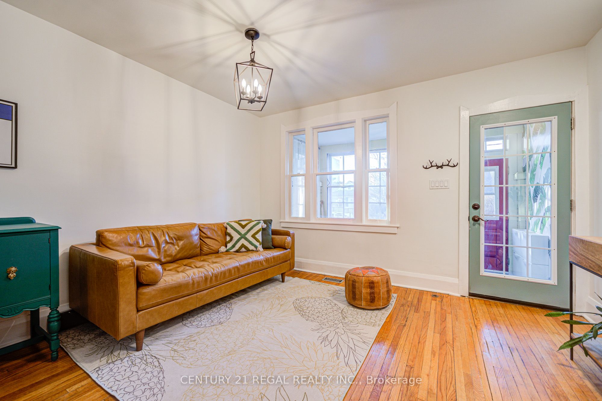 102 Frater Avenue Property Photo 3