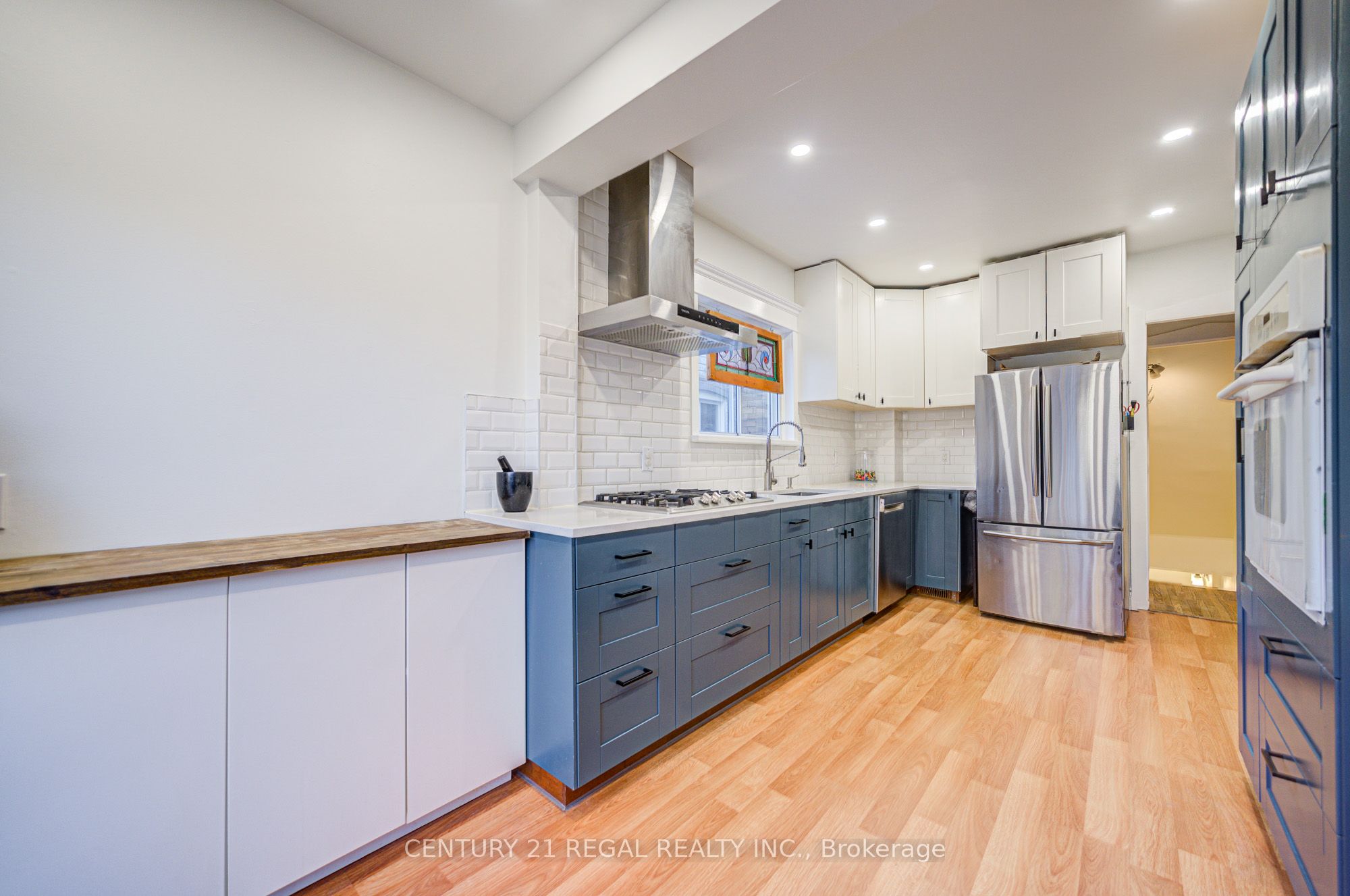 102 Frater Avenue Property Photo 11