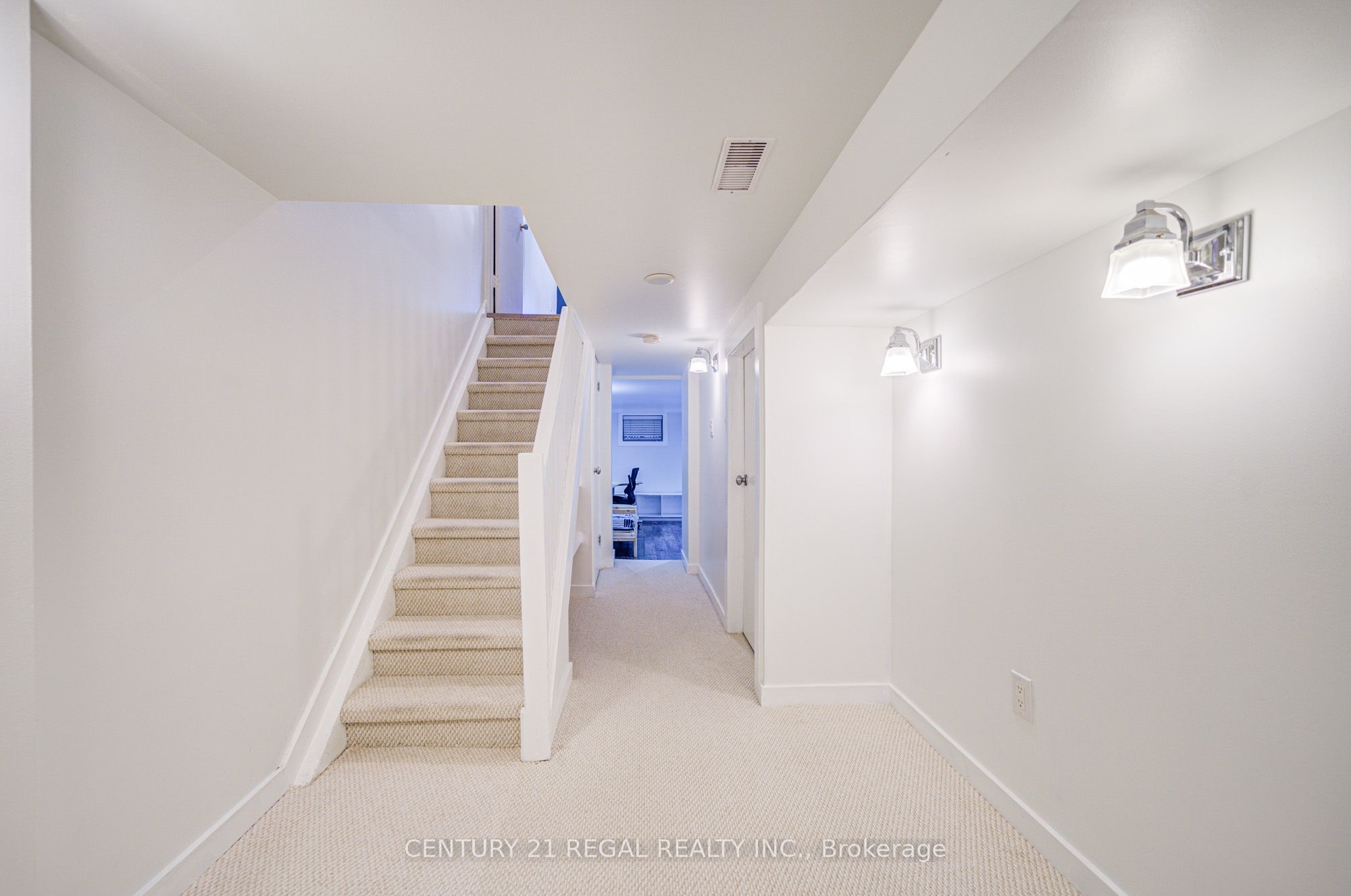 102 Frater Avenue Property Photo 15