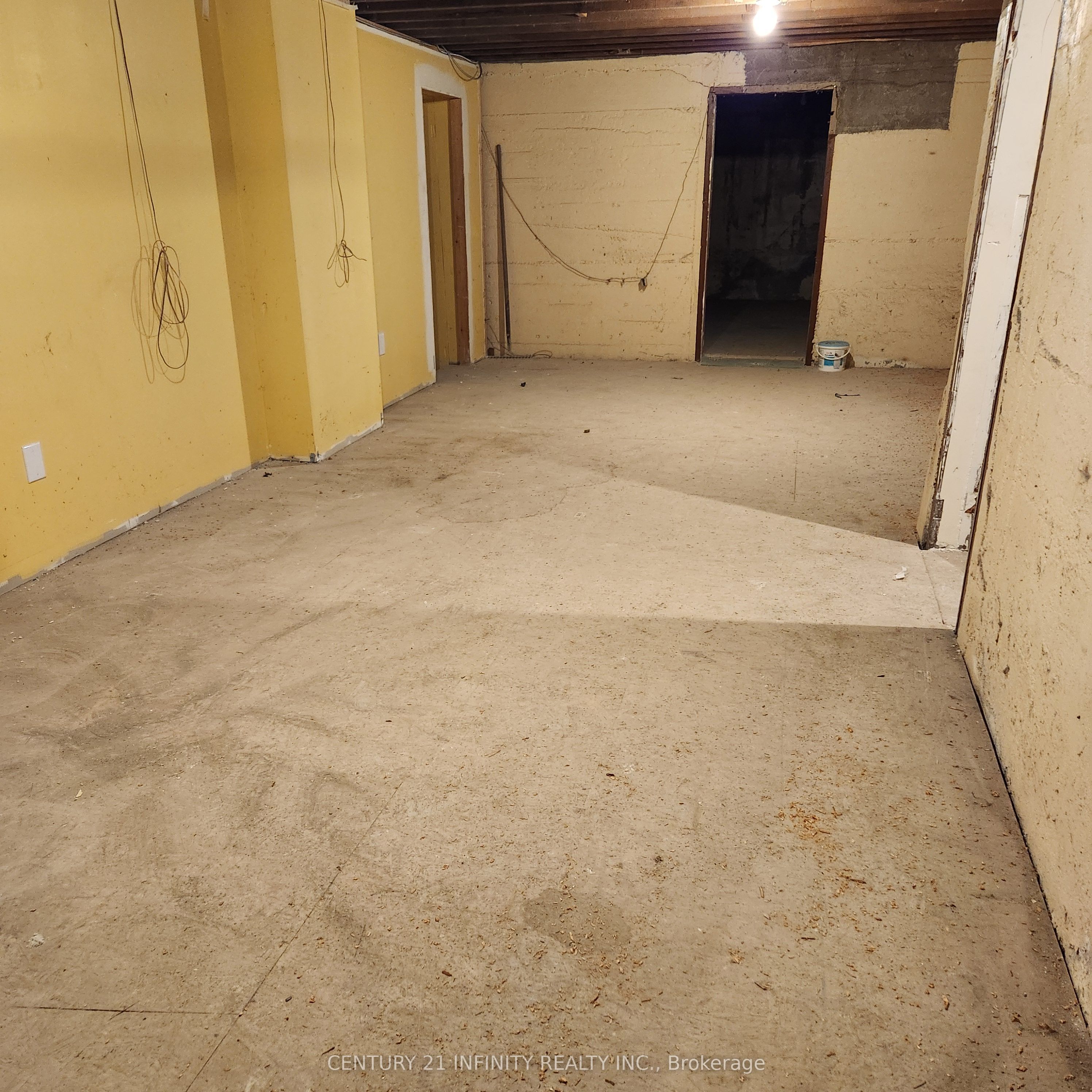 164 Division Street Property Photo 7