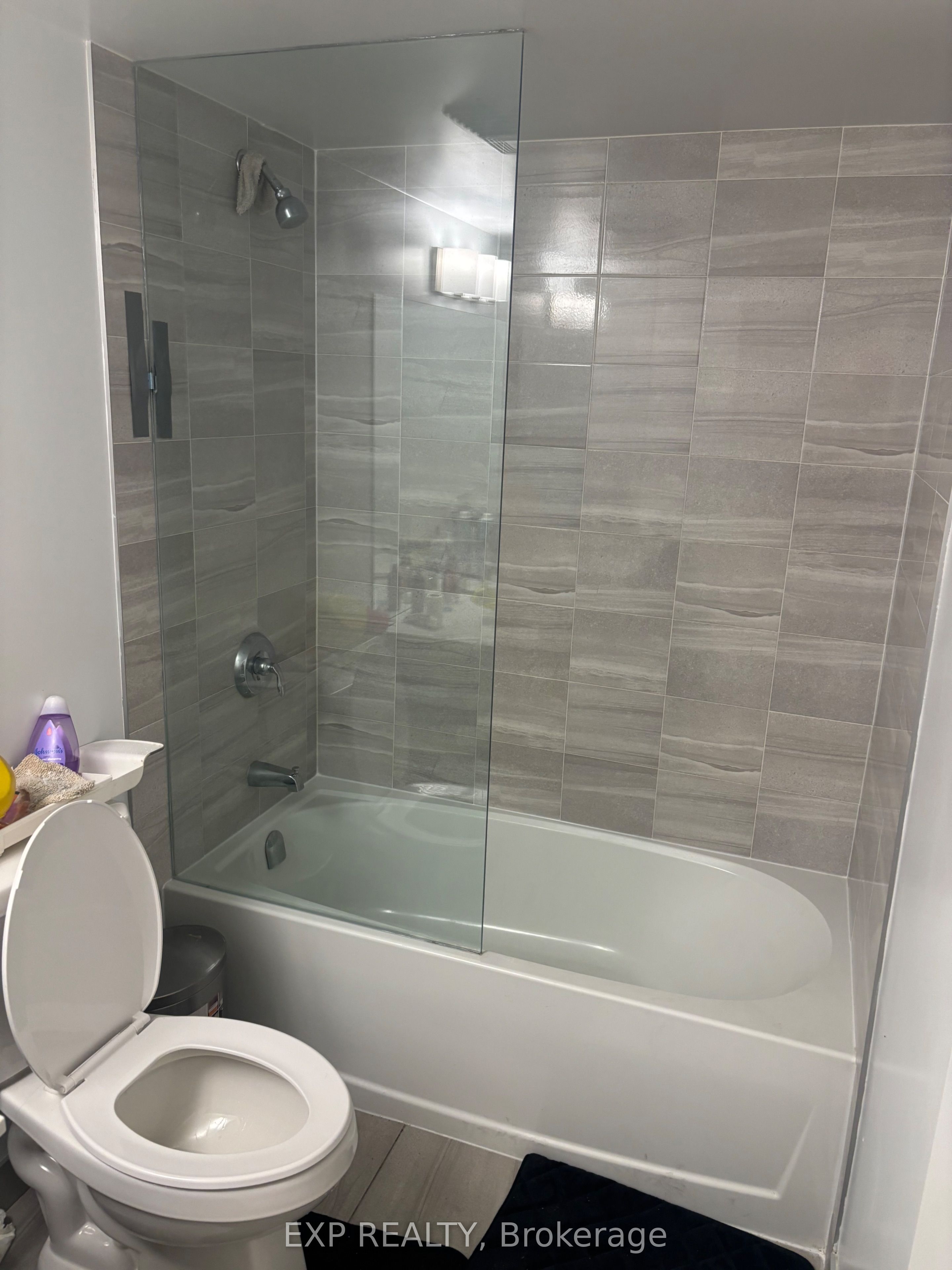 #1401 - 1480 Bayly Street Property Photo 8