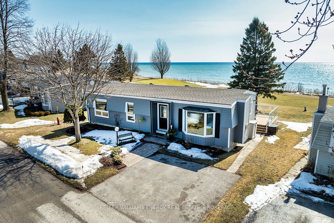 53 The Cove Road Property Photo
