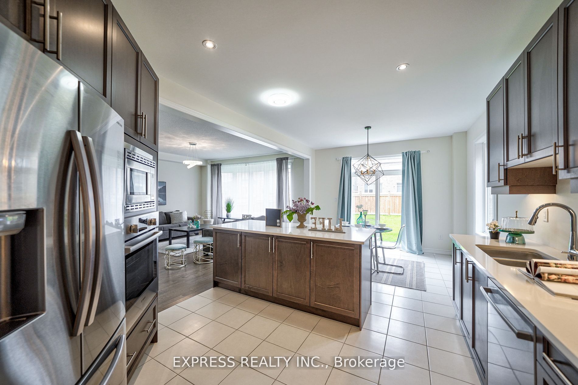 6 Morley Crescent Property Photo 12