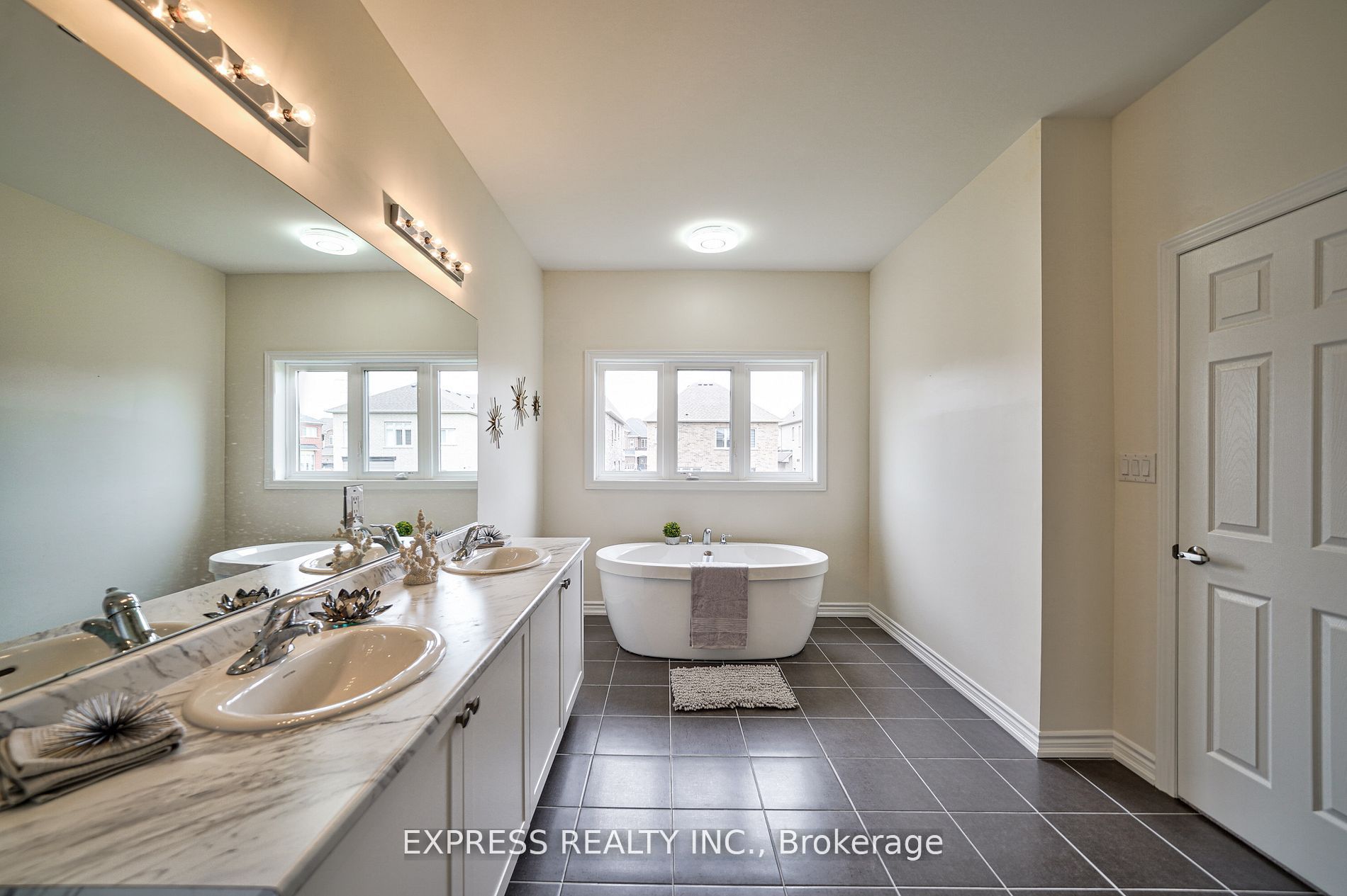 6 Morley Crescent Property Photo 24
