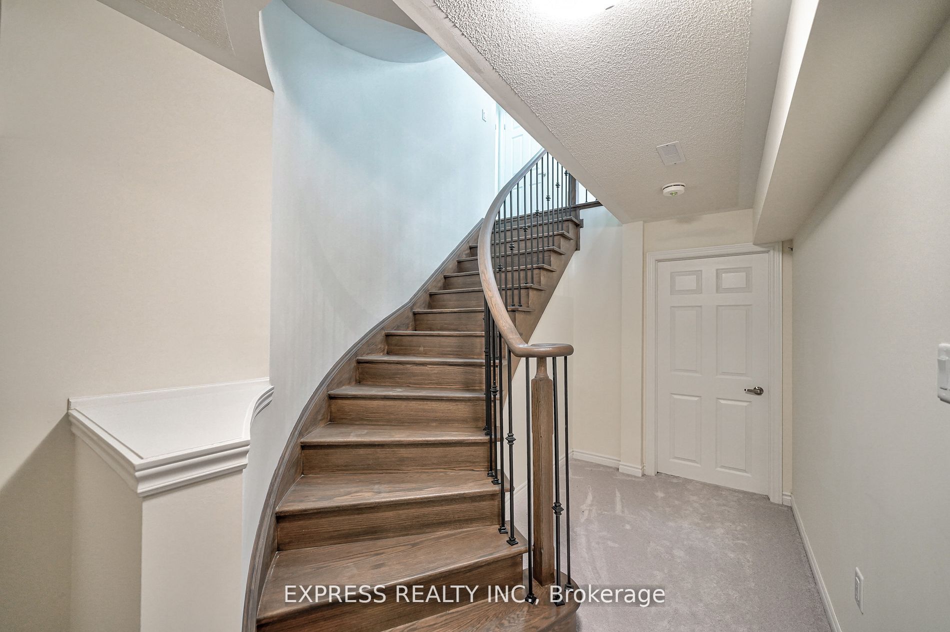 6 Morley Crescent Property Photo 35