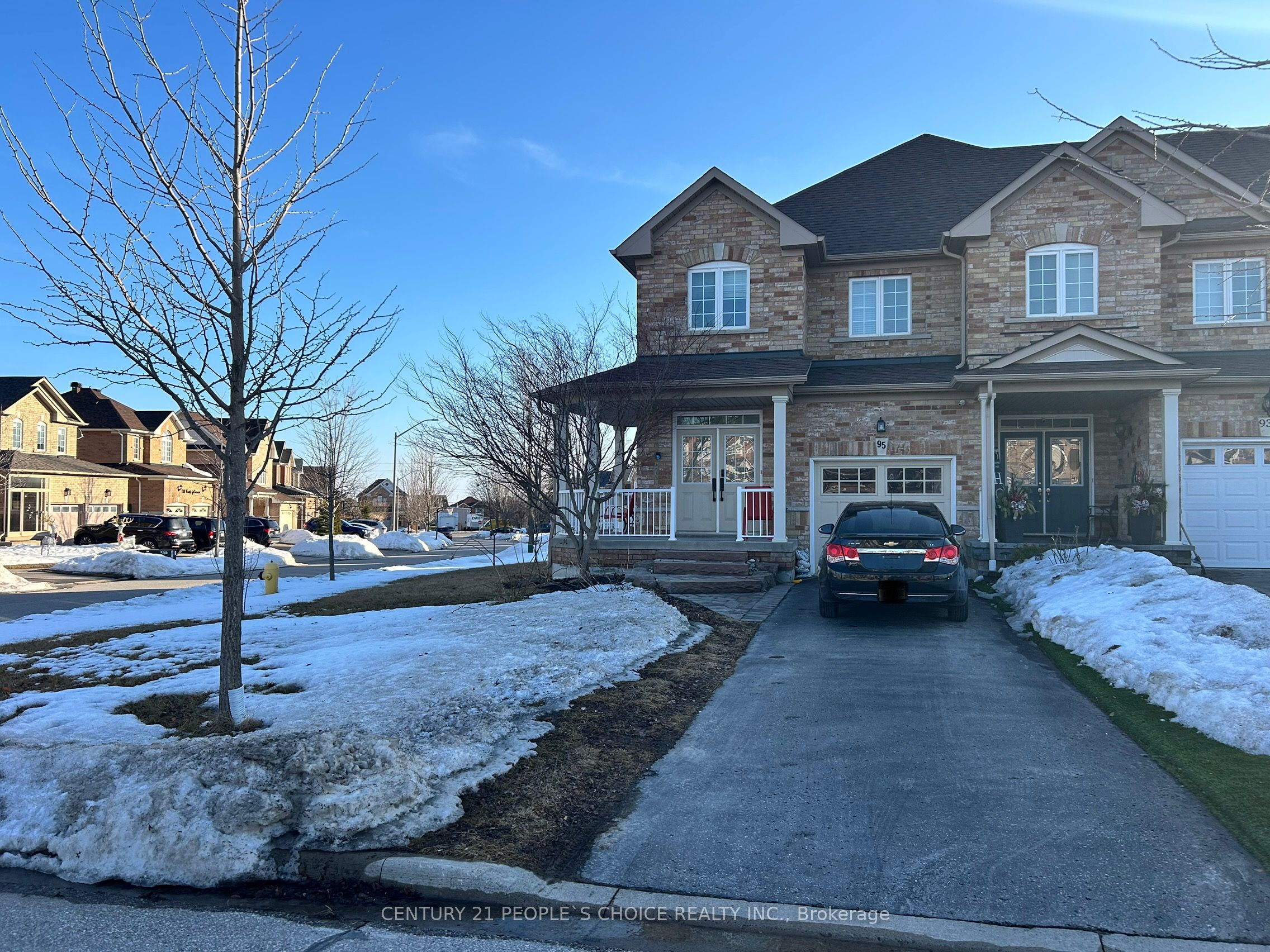 95 Eastfield Cres Property Photo
