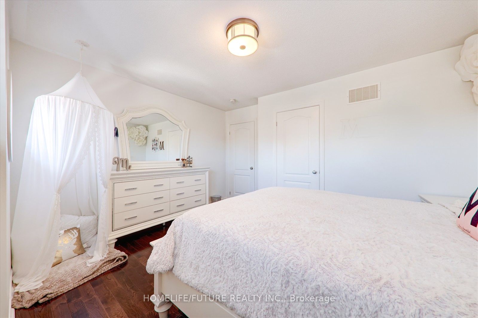 4 Bignell Crescent Property Photo 28