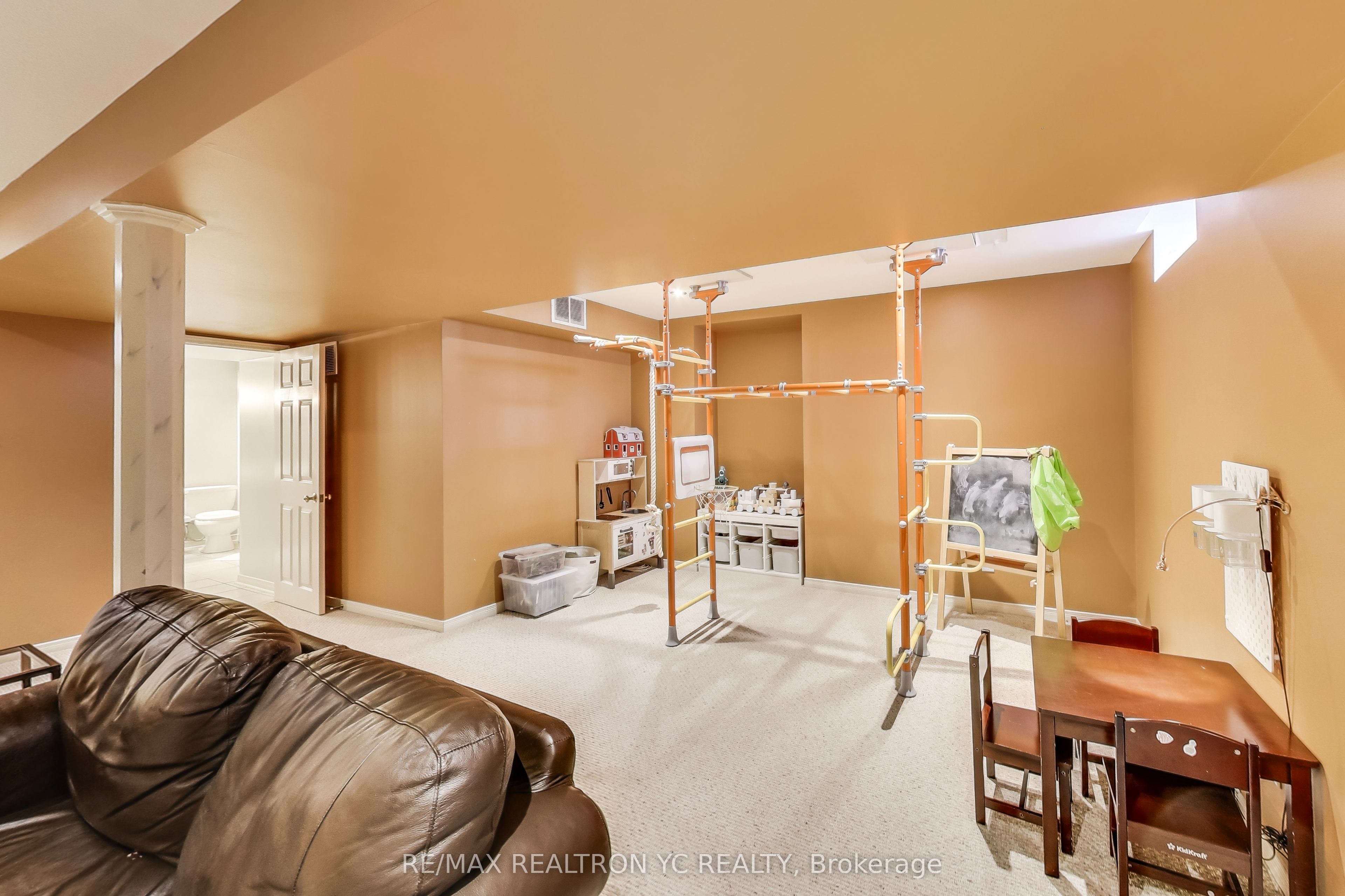 896 Darwin Drive Property Photo 30