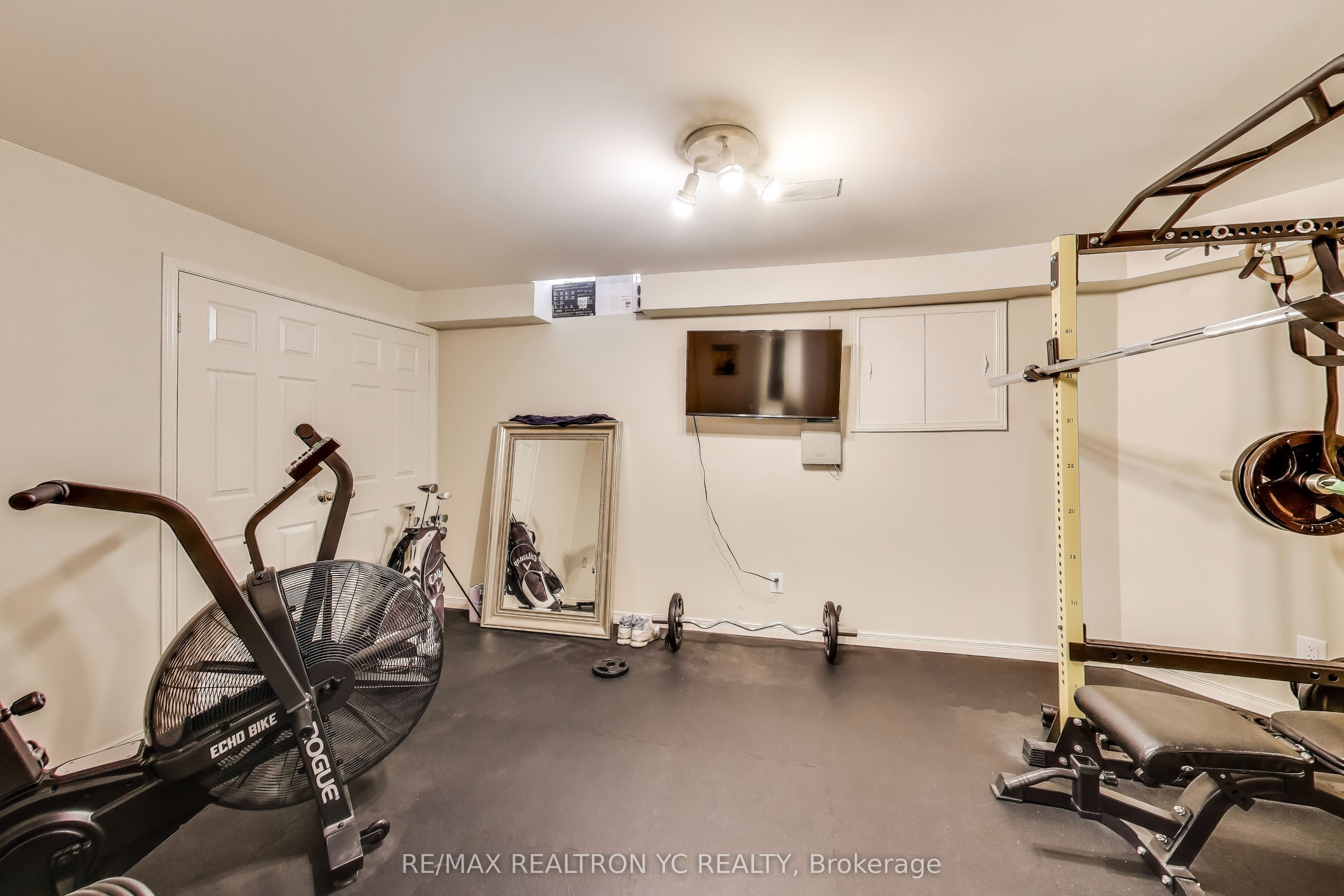 896 Darwin Drive Property Photo 33