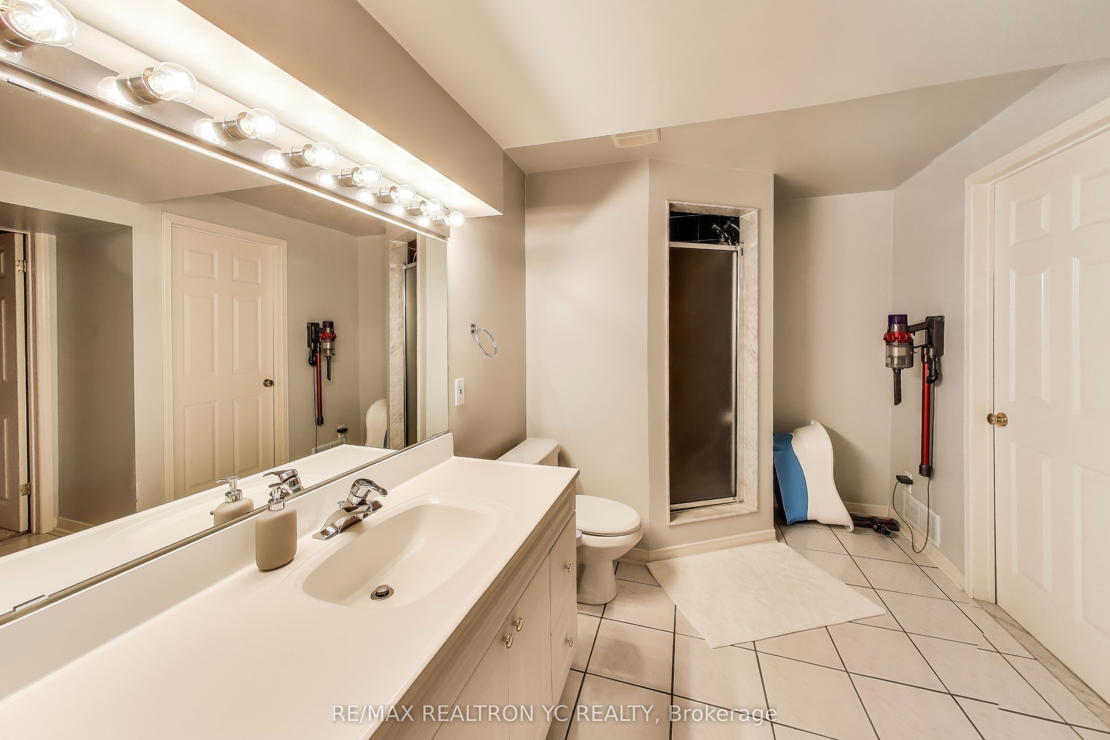 896 Darwin Drive Property Photo 35