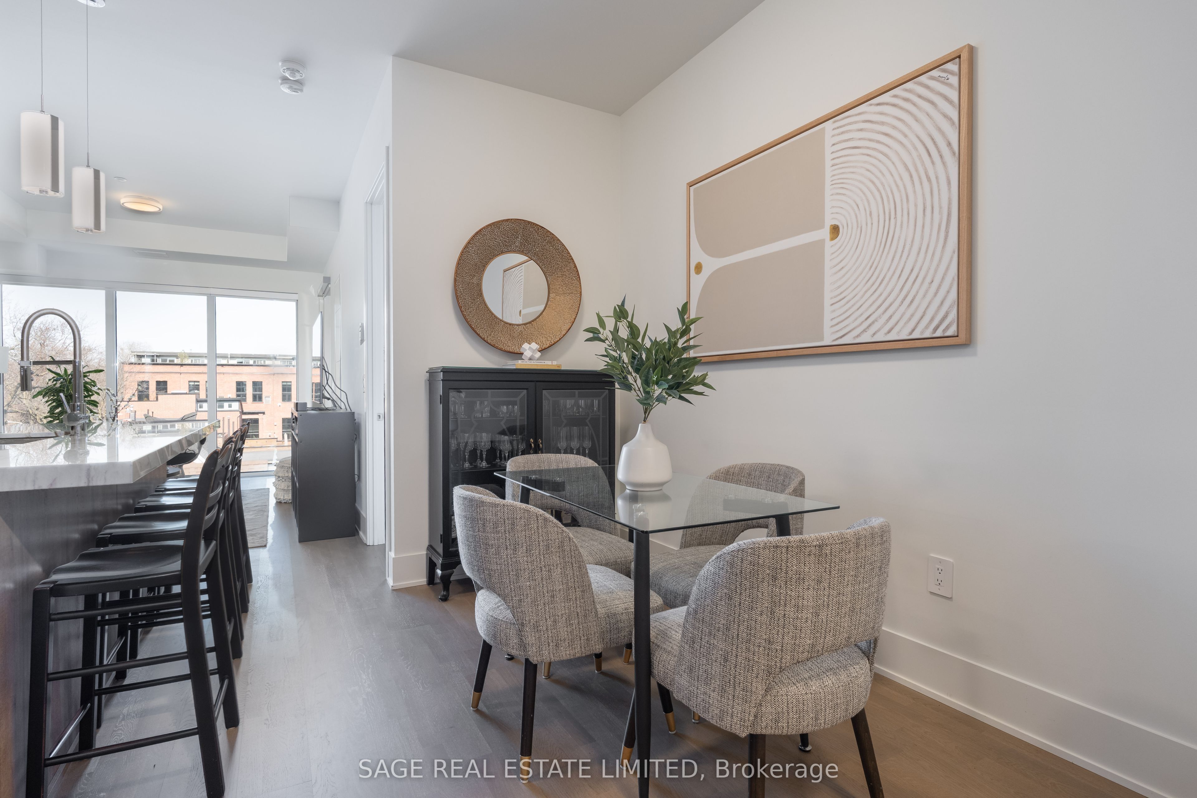 #405 - 495 Logan Avenue Property Photo 10