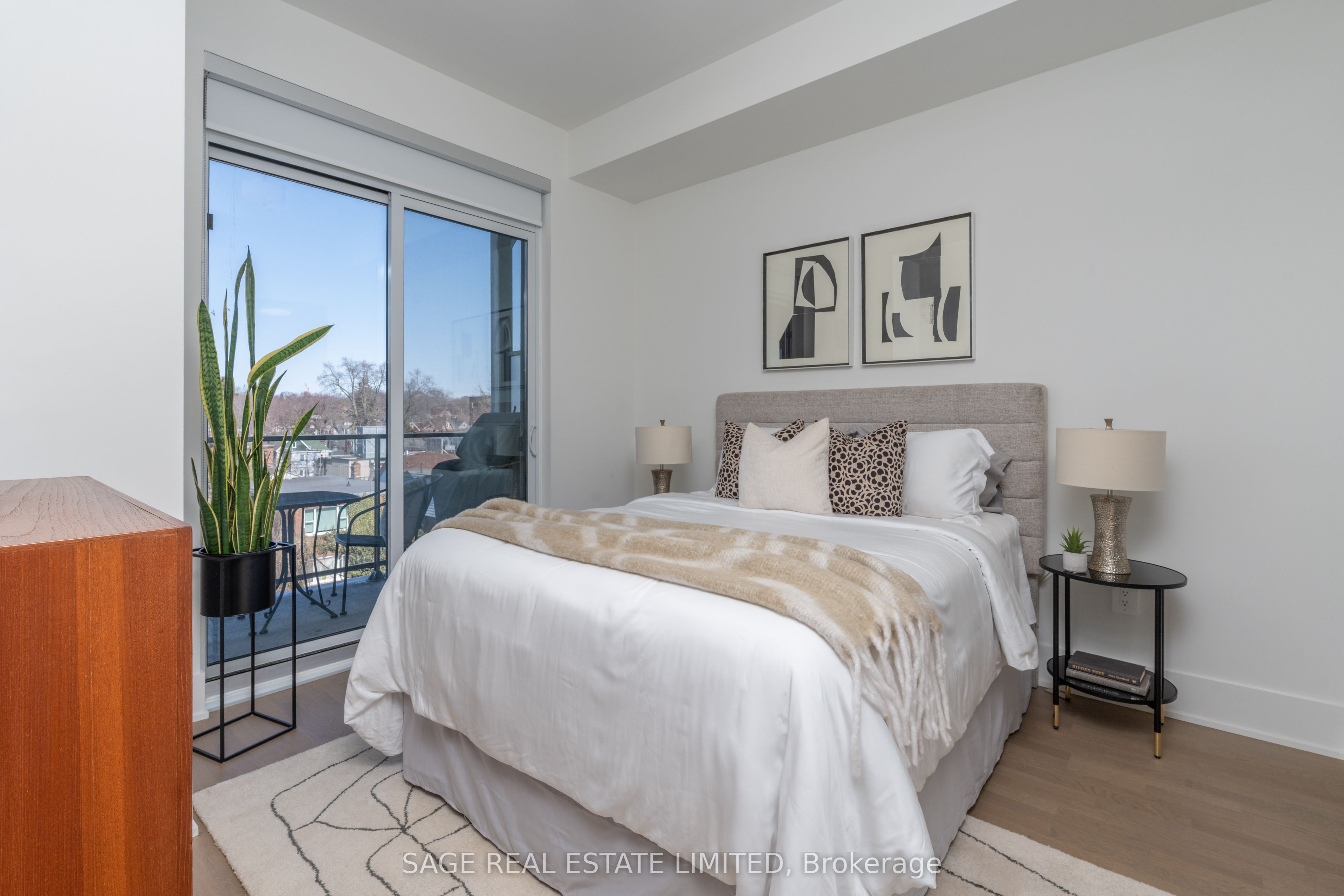 #405 - 495 Logan Avenue Property Photo 12