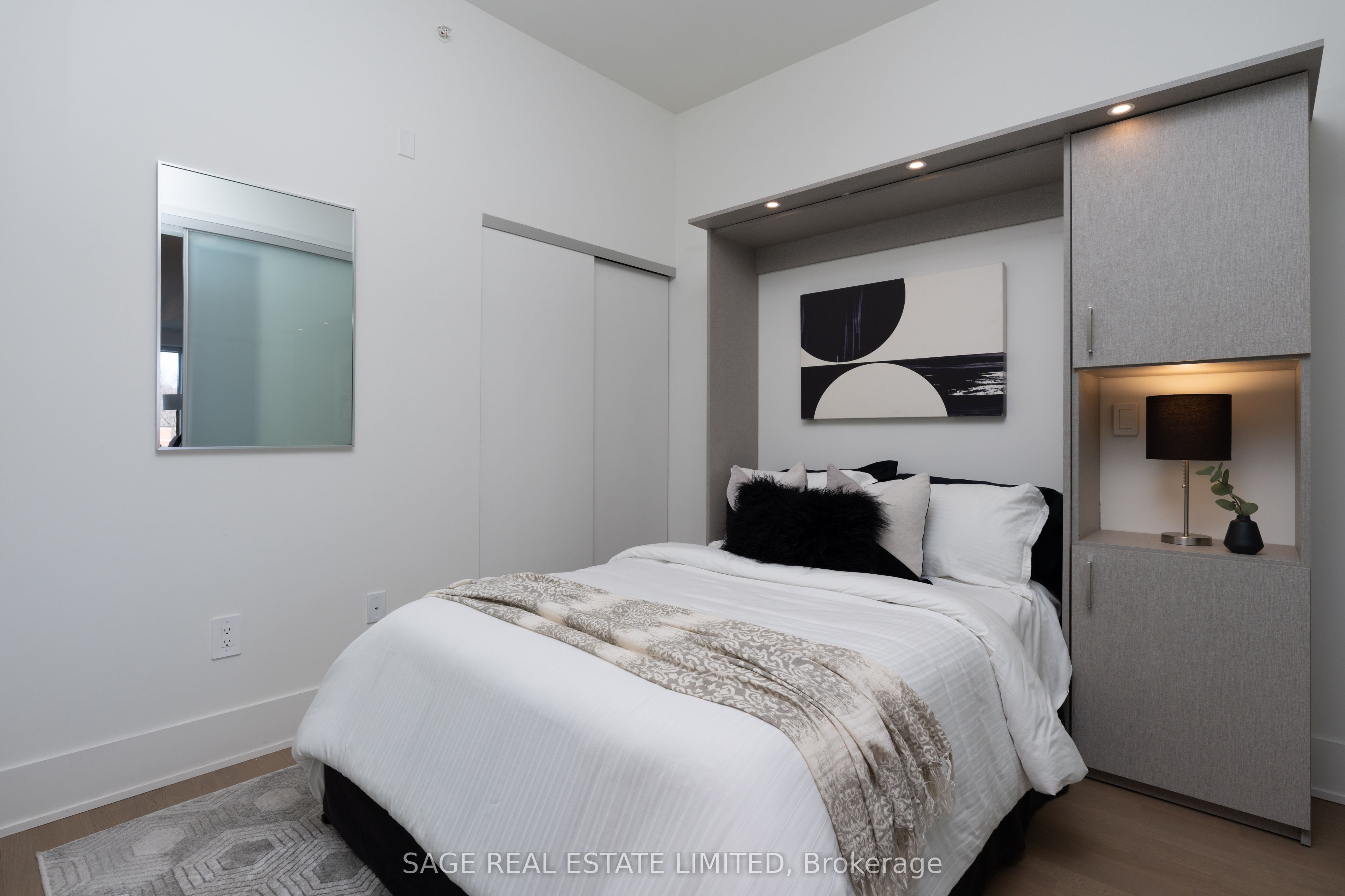 #405 - 495 Logan Avenue Property Photo 15