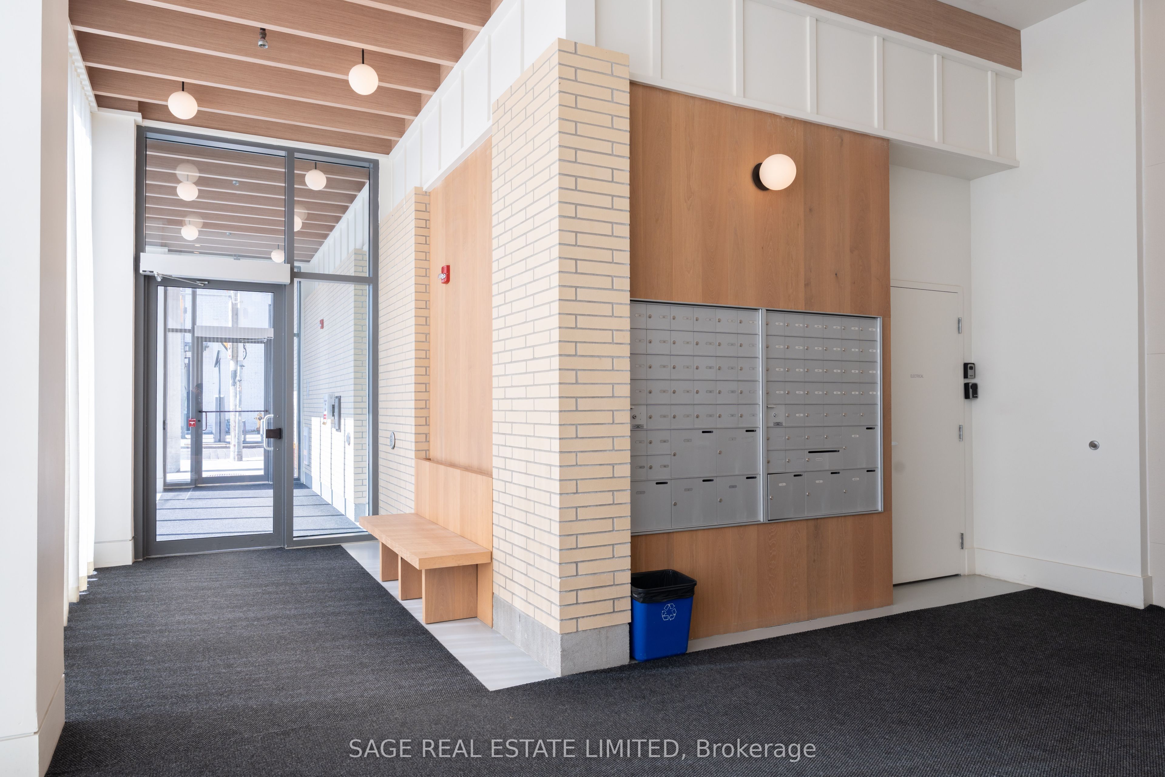 #405 - 495 Logan Avenue Property Photo 24