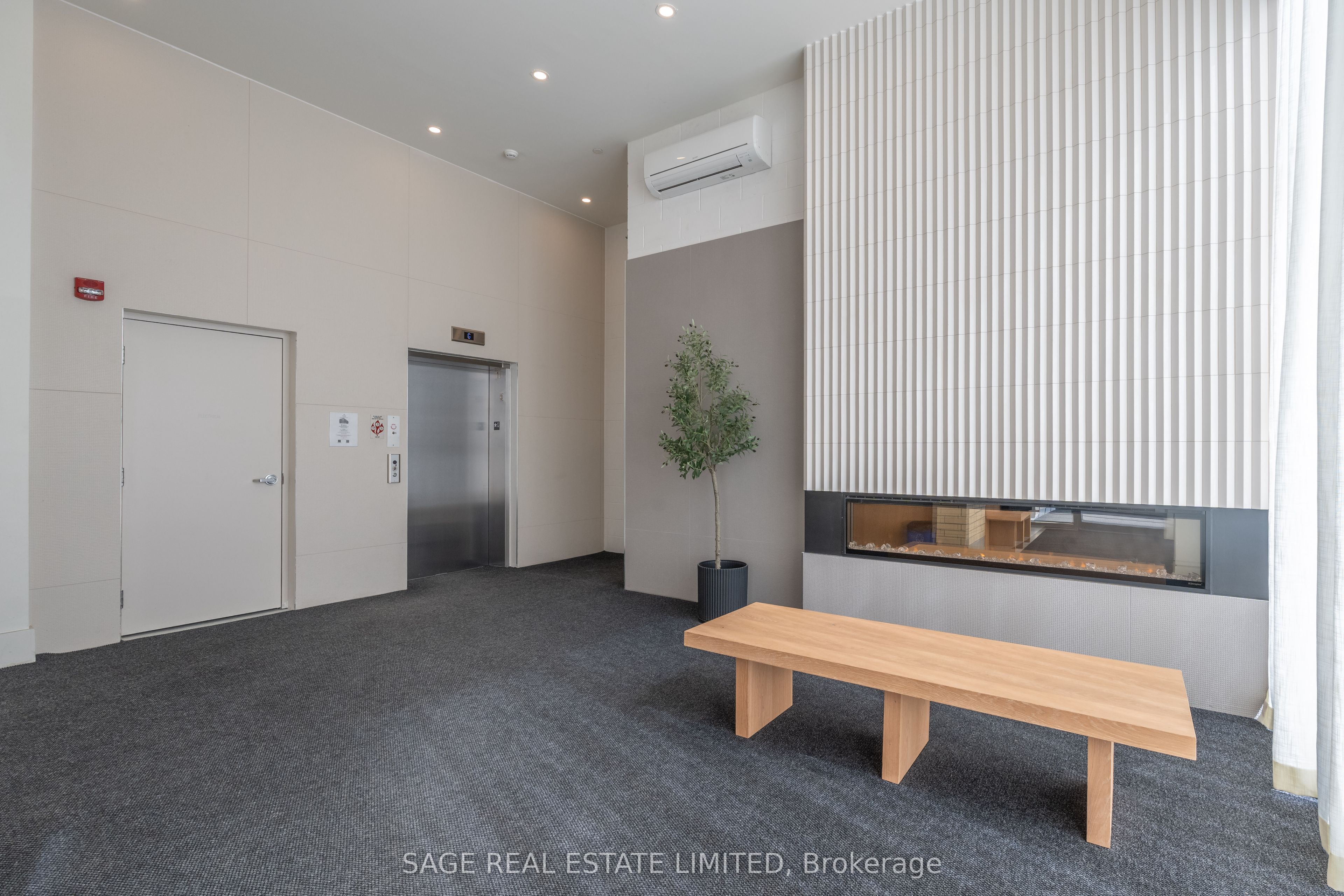 #405 - 495 Logan Avenue Property Photo 25