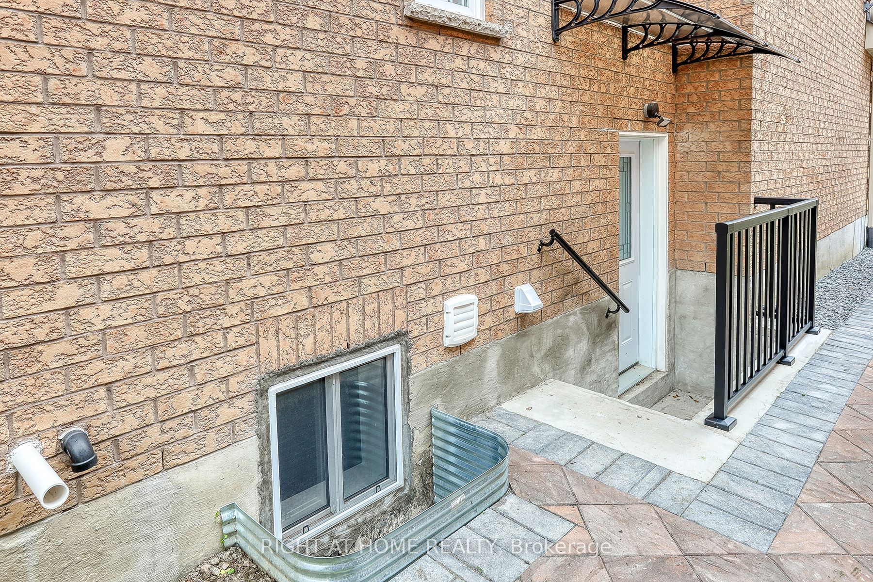 37 Brockman Crescent Basement Property Photo 3