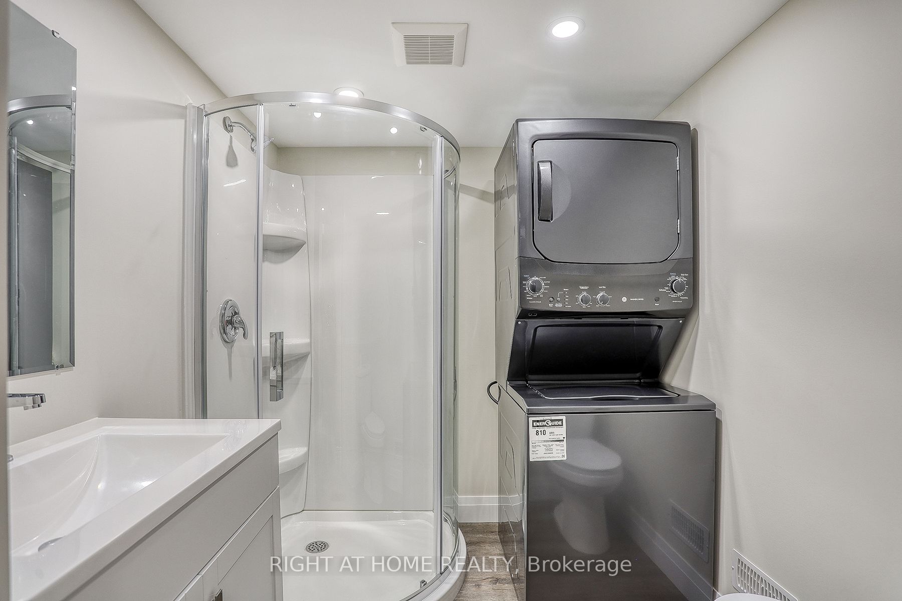 37 Brockman Crescent Basement Property Photo 6