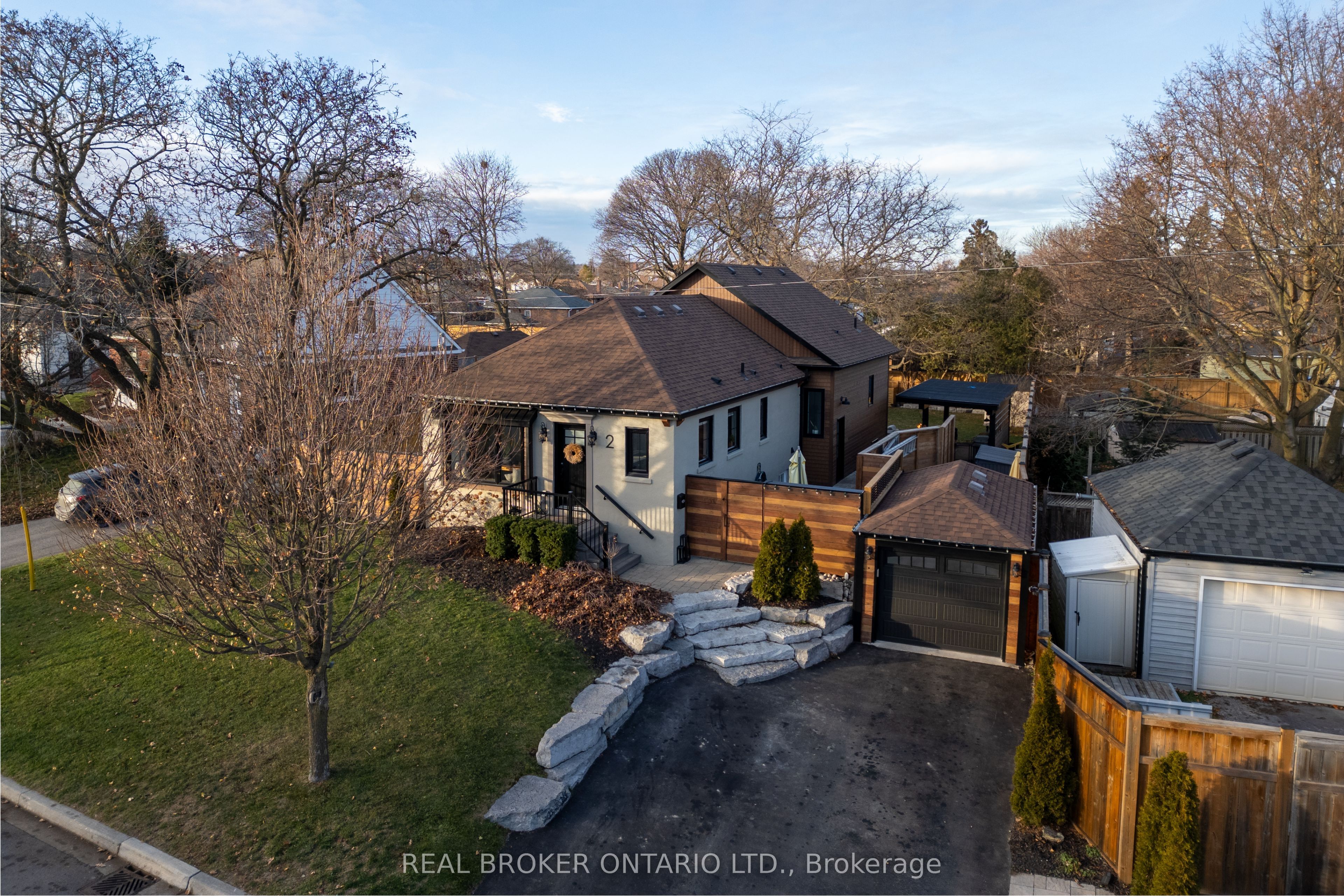 2 Jane Street Property Photo