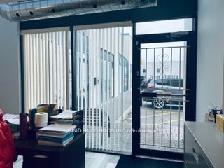 #16 - 1345 Morningside Avenue Property Photo 2