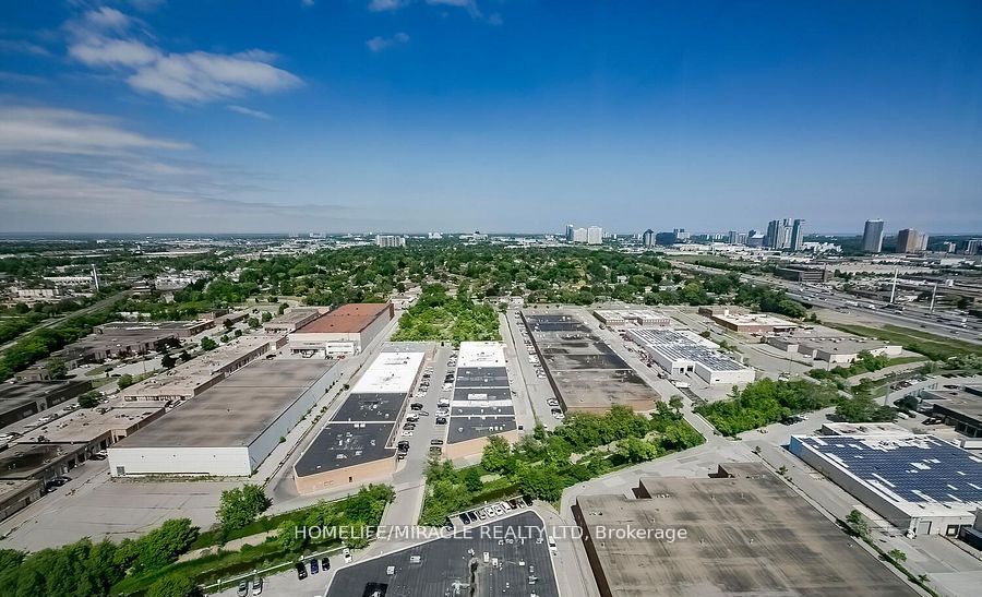 #ph20 - 181 Village Green Square Property Photo 32