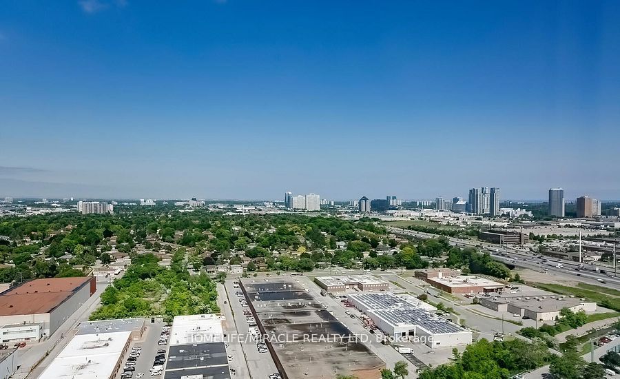 #ph20 - 181 Village Green Square Property Photo 33