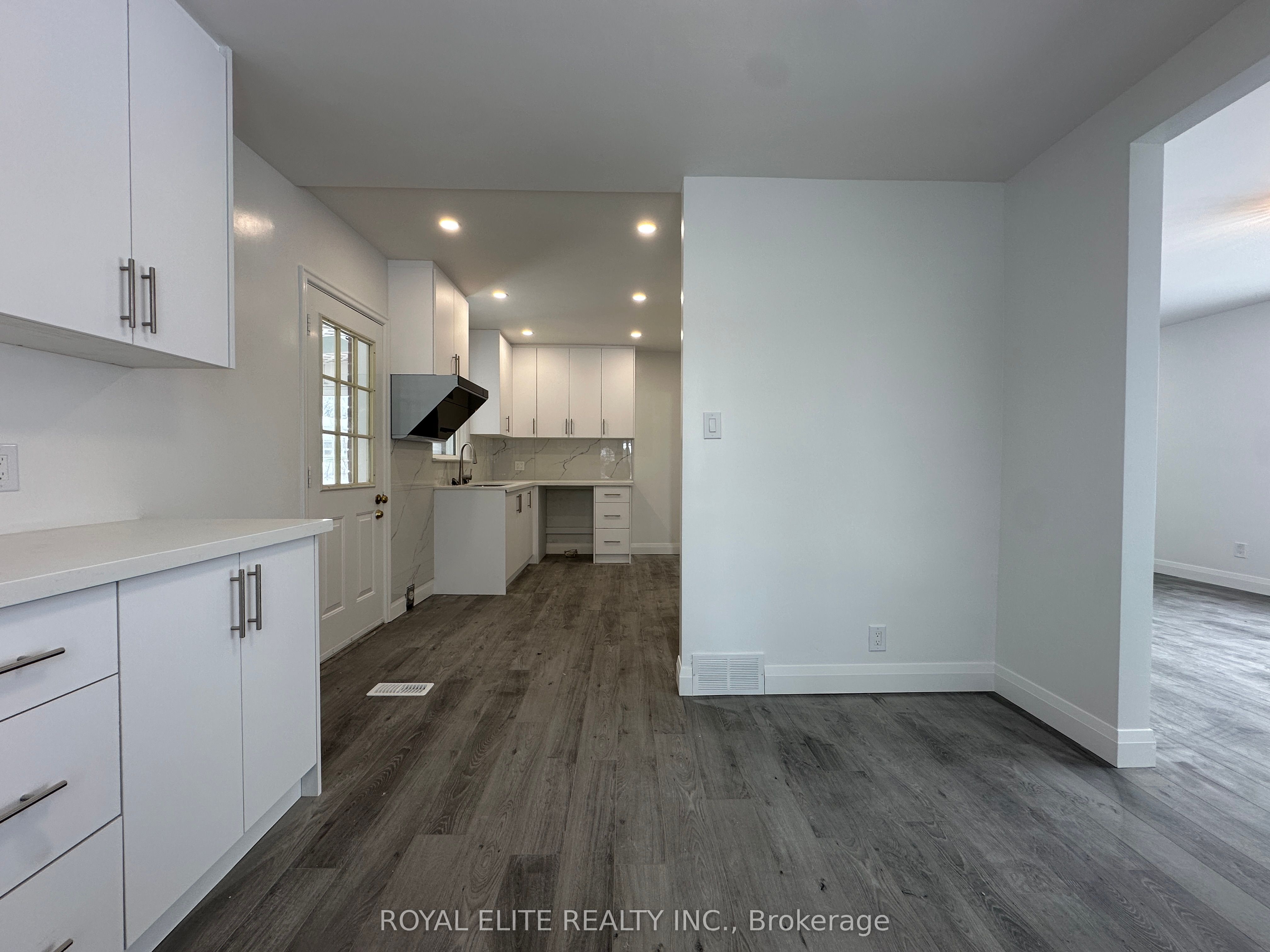 #main - 19 Montgomery Avenue Property Photo 9