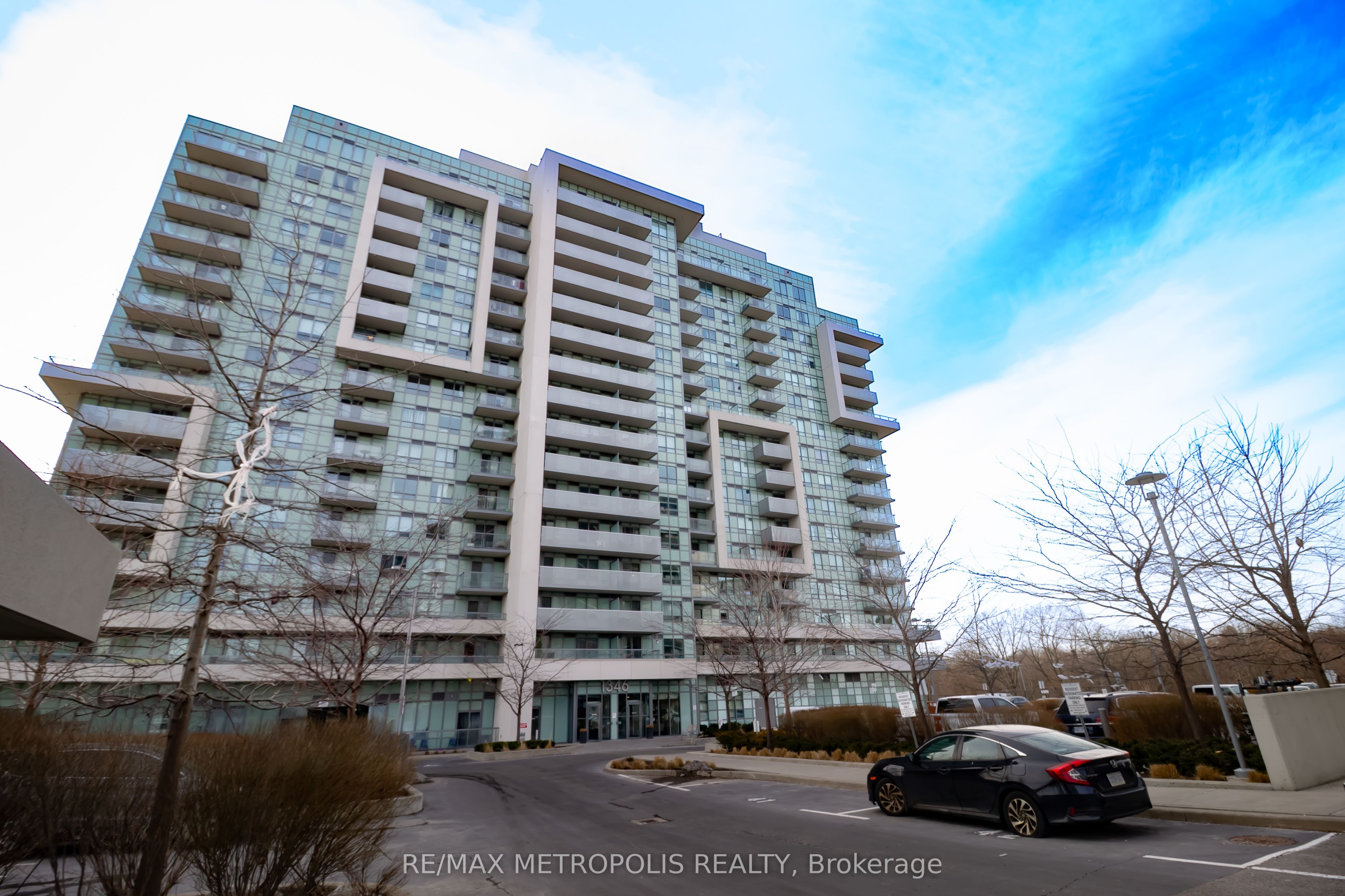 #913 - 1346 Danforth Road Property Photo