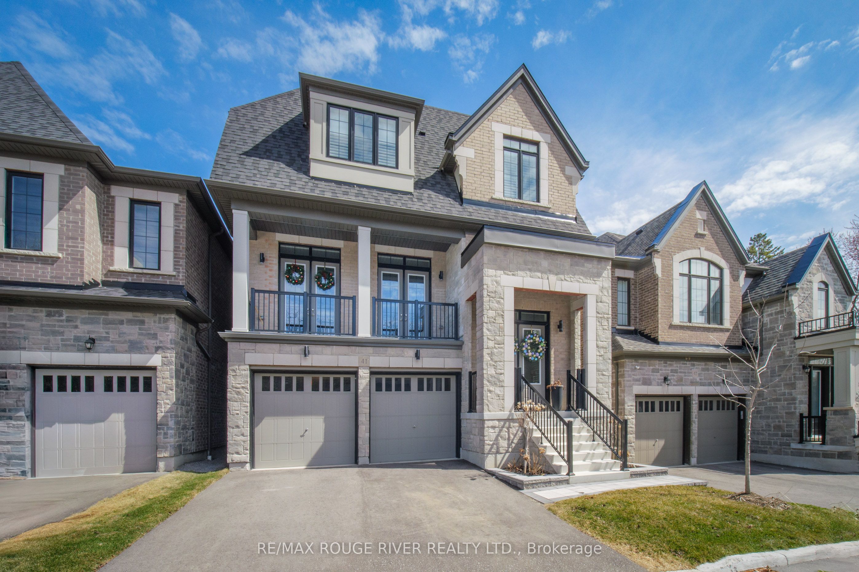 #41 - 400 Finch Avenue Property Photo