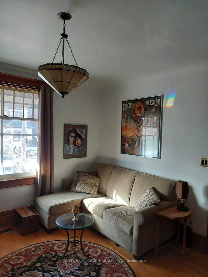 54 Sandford Avenue Property Photo 6
