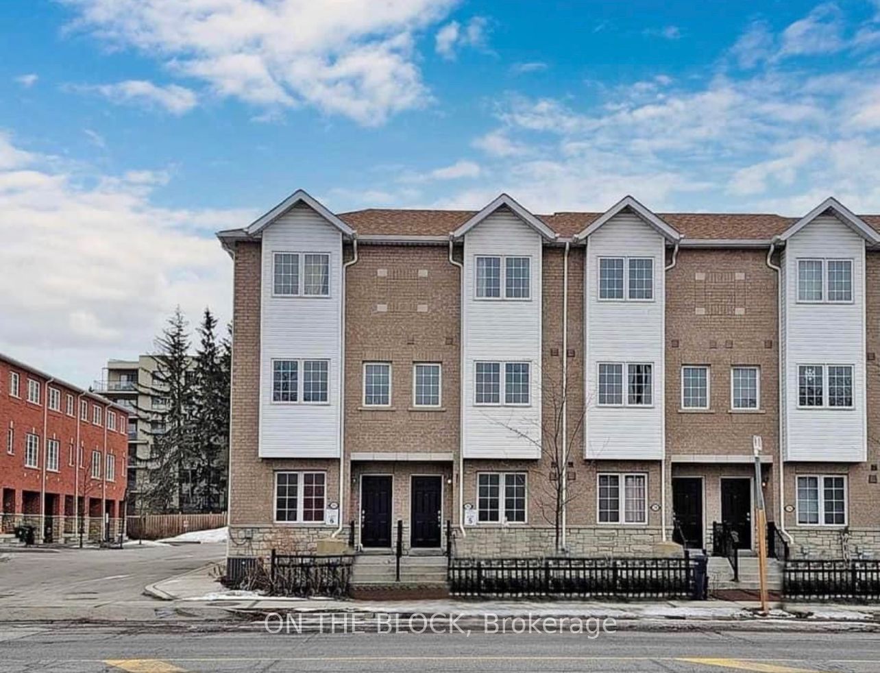 3761a St Clair Avenue Property Photo