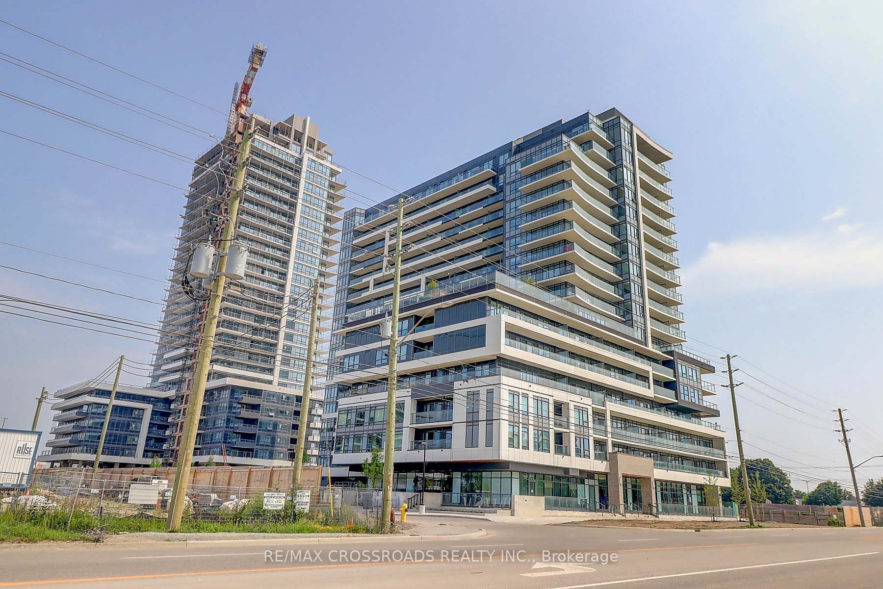 1480 Bayly St Property Photo
