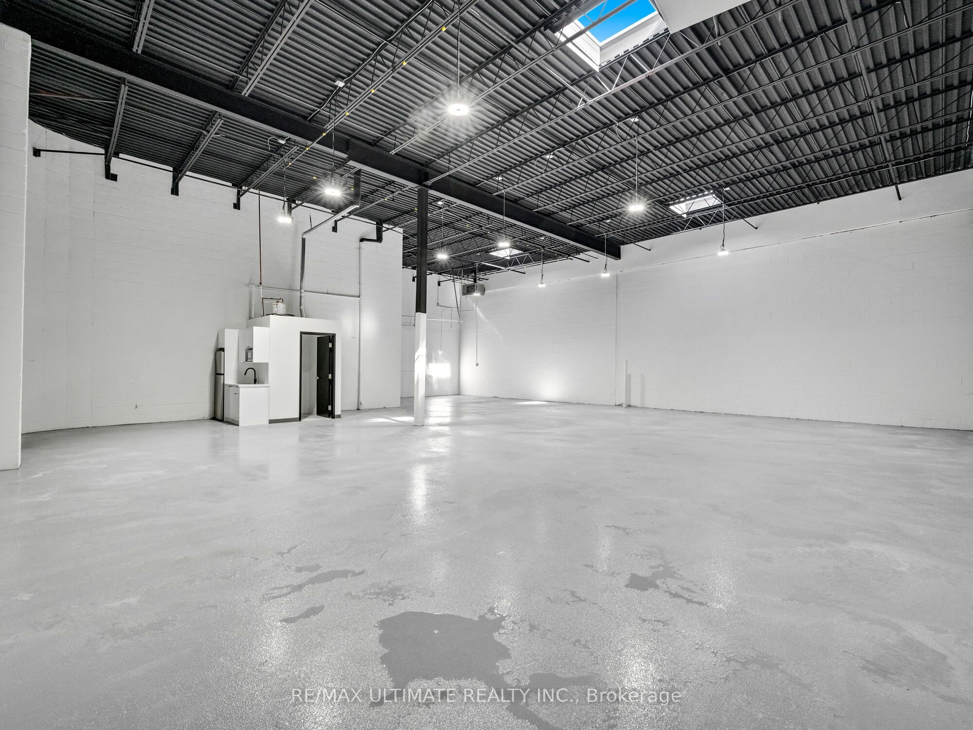 #5 - 84 Crockford Boulevard Property Photo 3