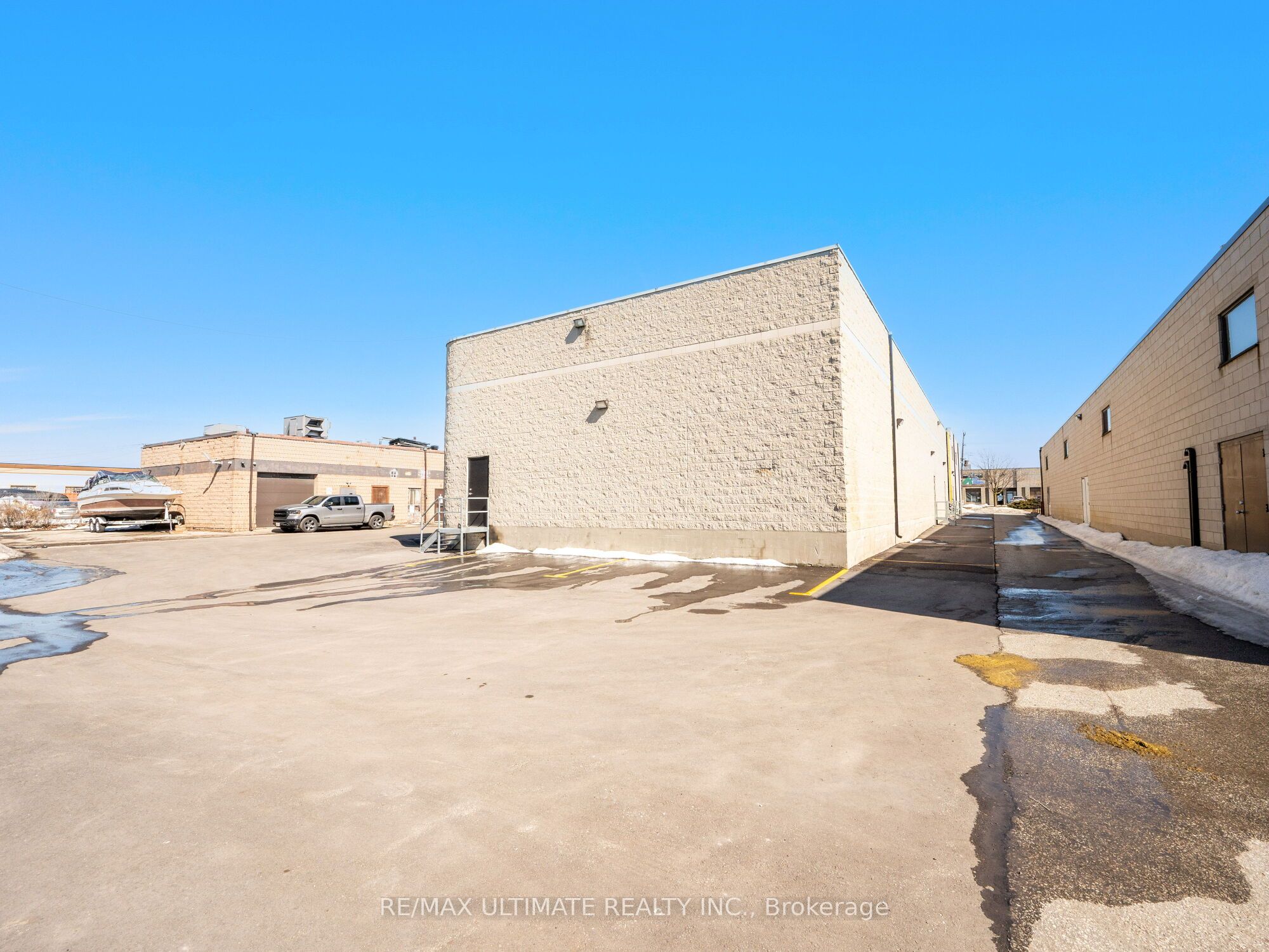 #5 - 84 Crockford Boulevard Property Photo 20