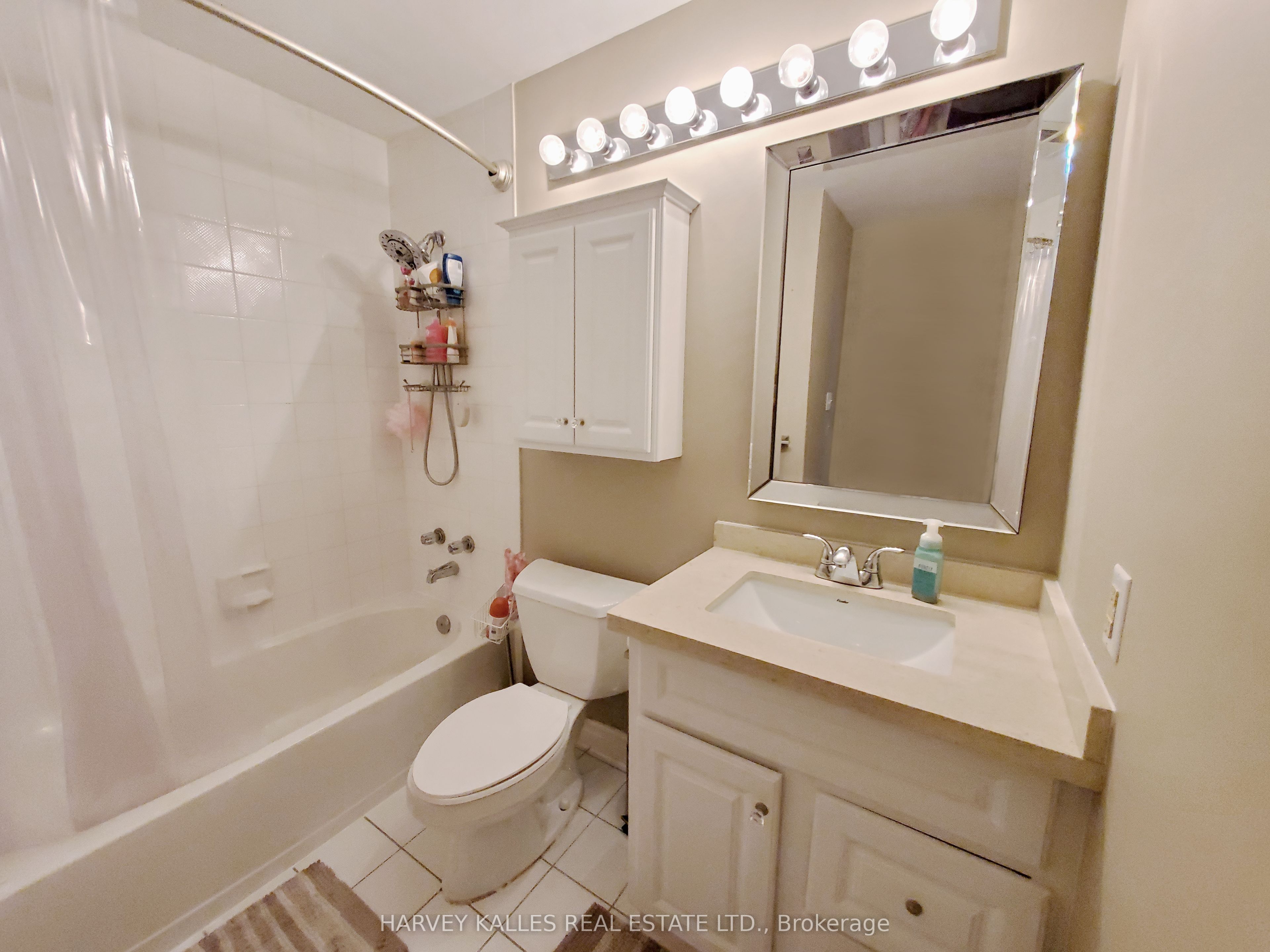 #402 - 189 Lake Driveway Drive Property Photo 7