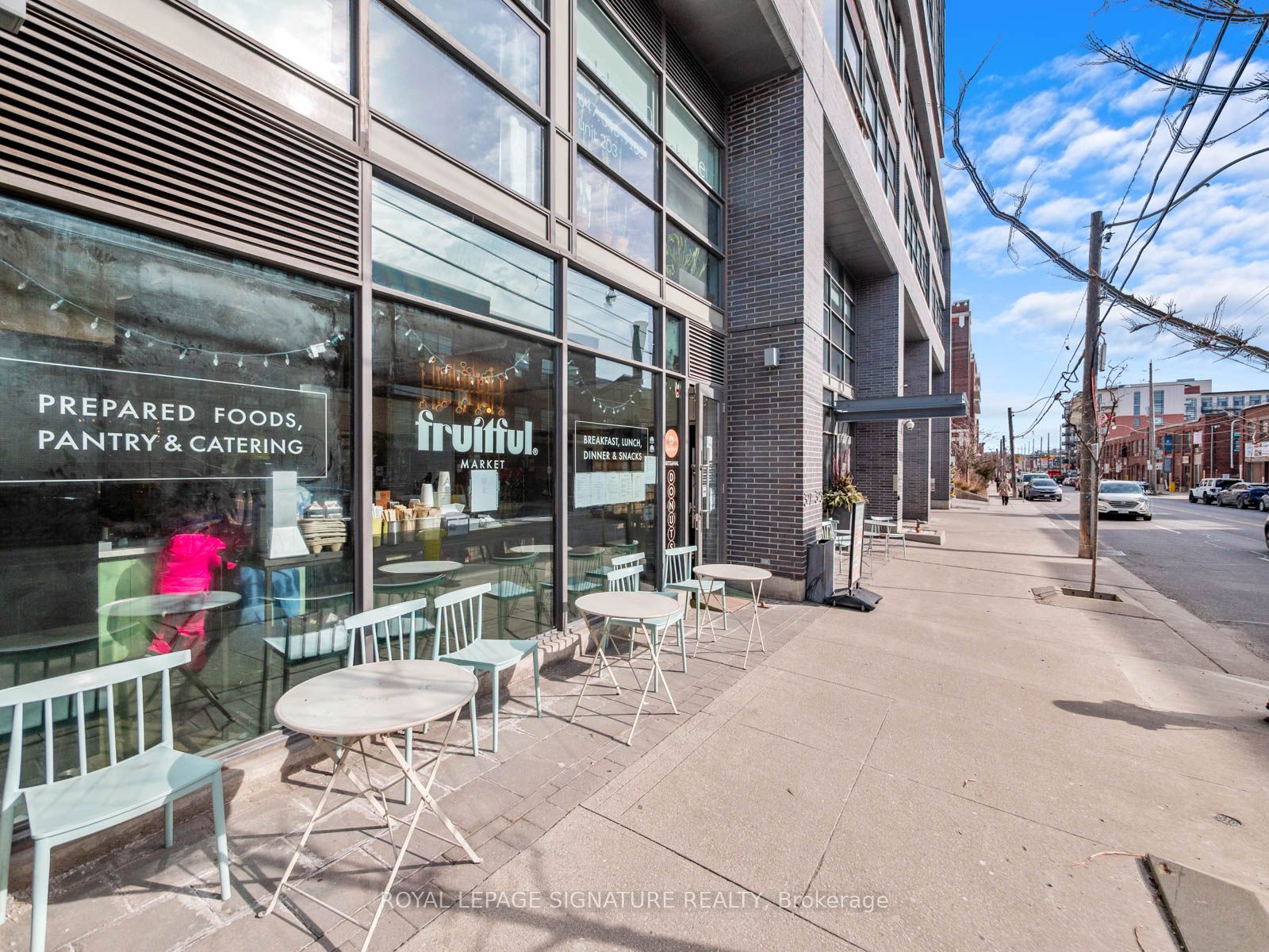 #106 - 321 Carlaw Avenue Property Photo 4