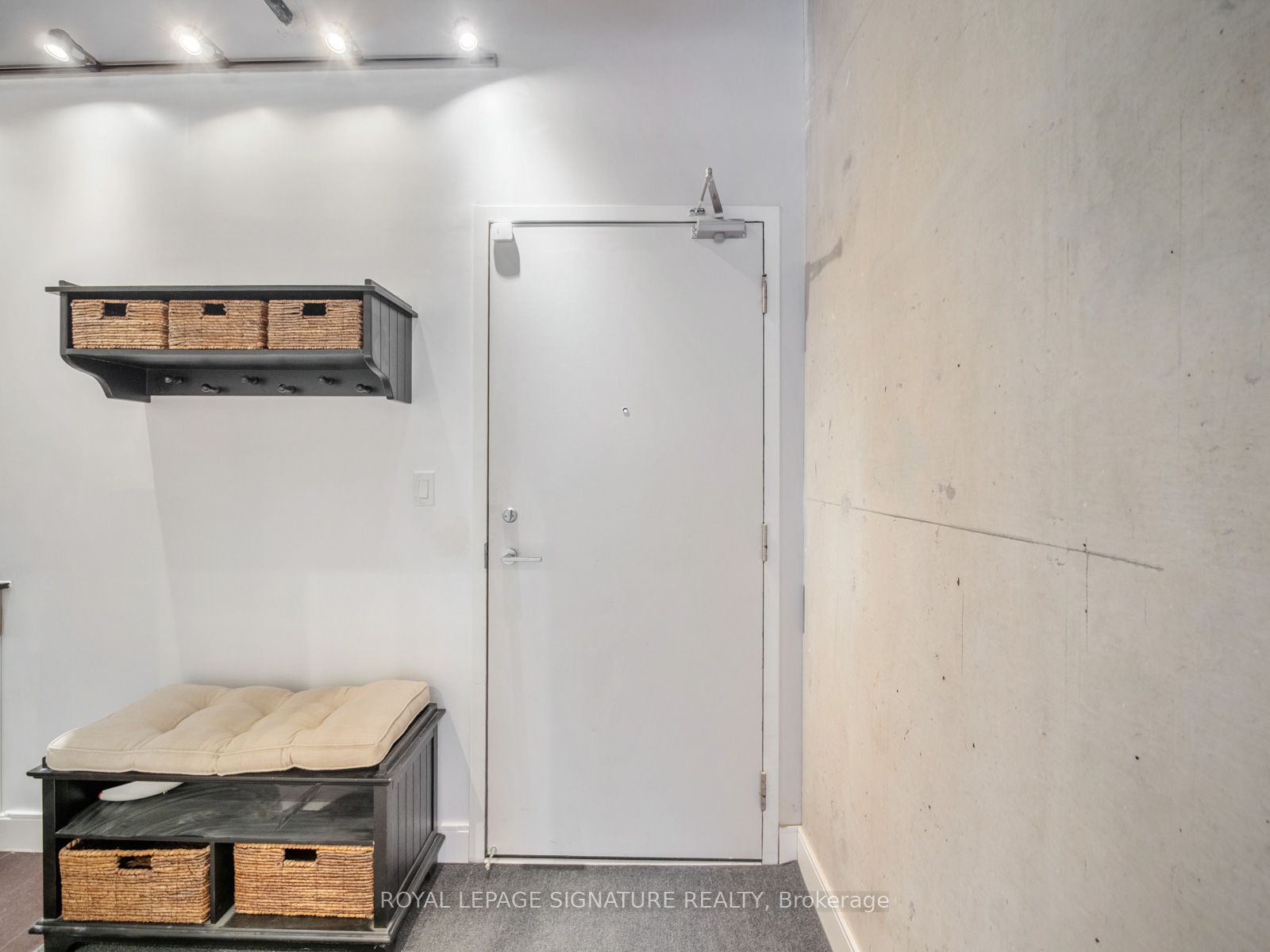 #106 - 321 Carlaw Avenue Property Photo 11