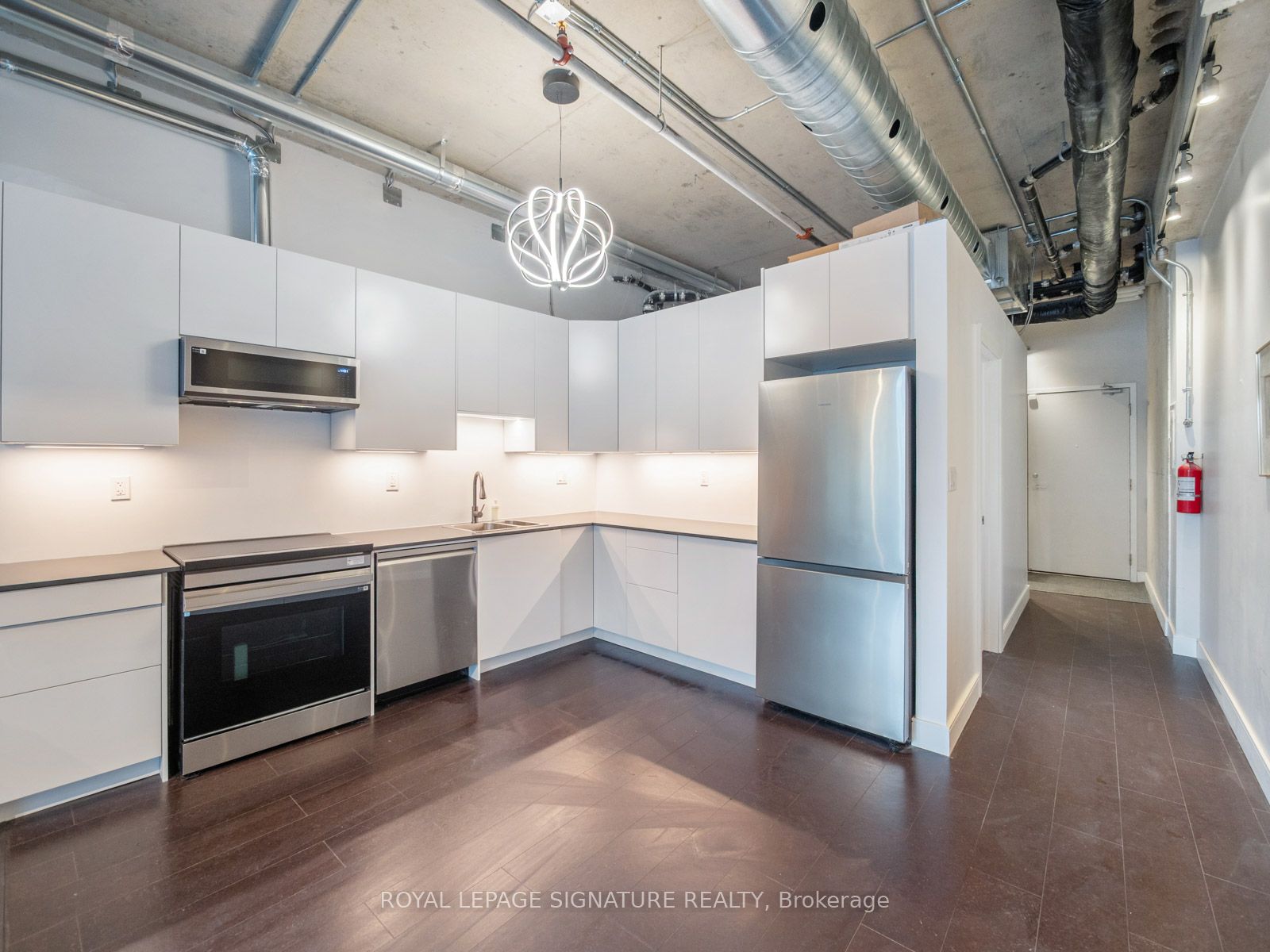#106 - 321 Carlaw Avenue Property Photo 17