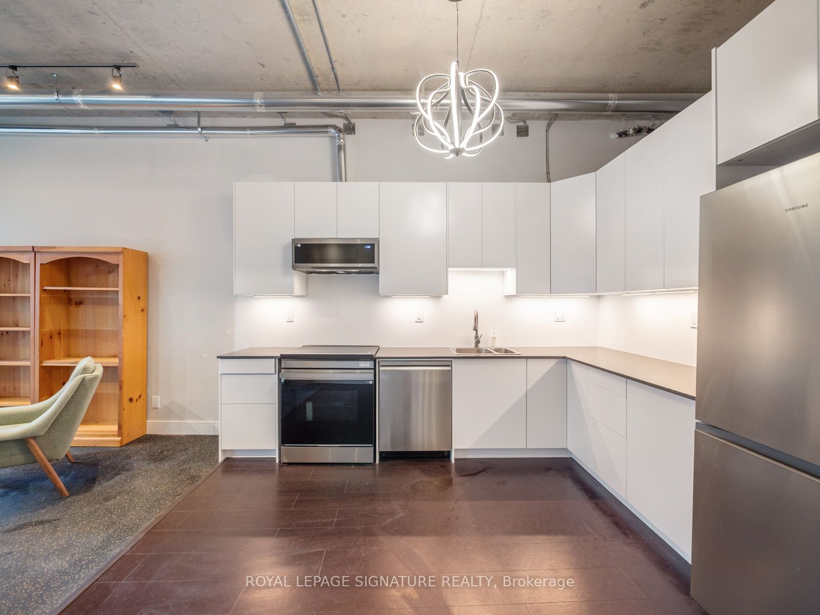 #106 - 321 Carlaw Avenue Property Photo 22
