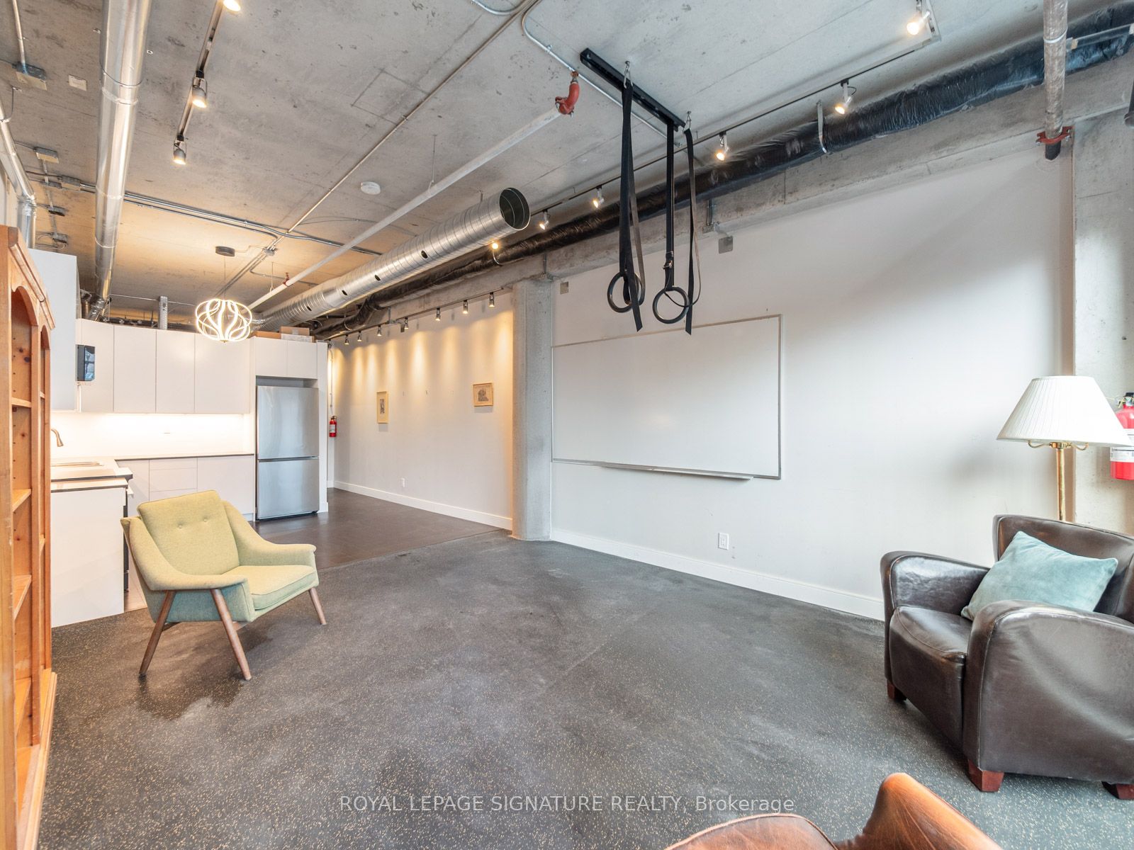 #106 - 321 Carlaw Avenue Property Photo 25