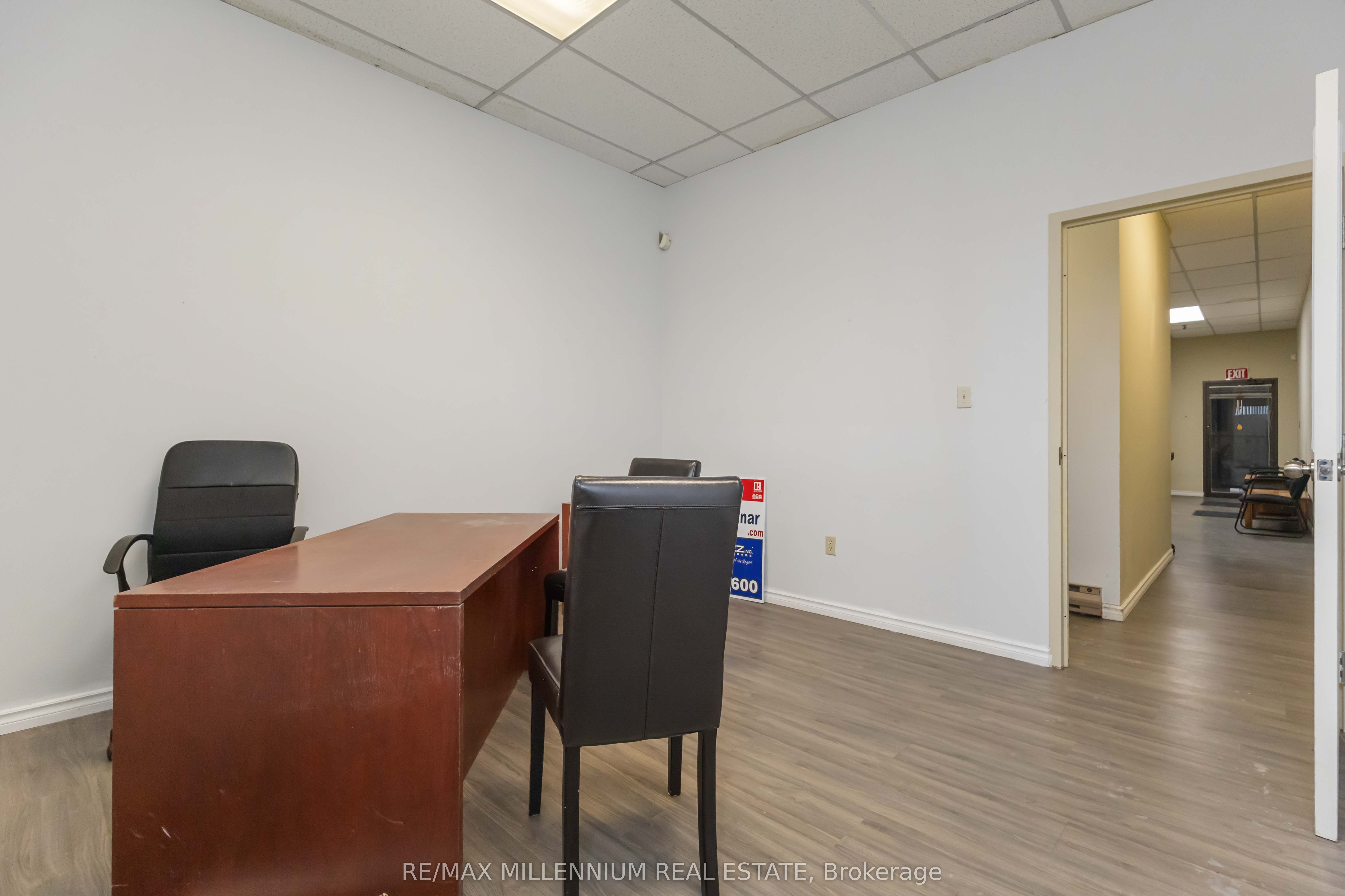 #103 - 50 Richmond Street Property Photo 11