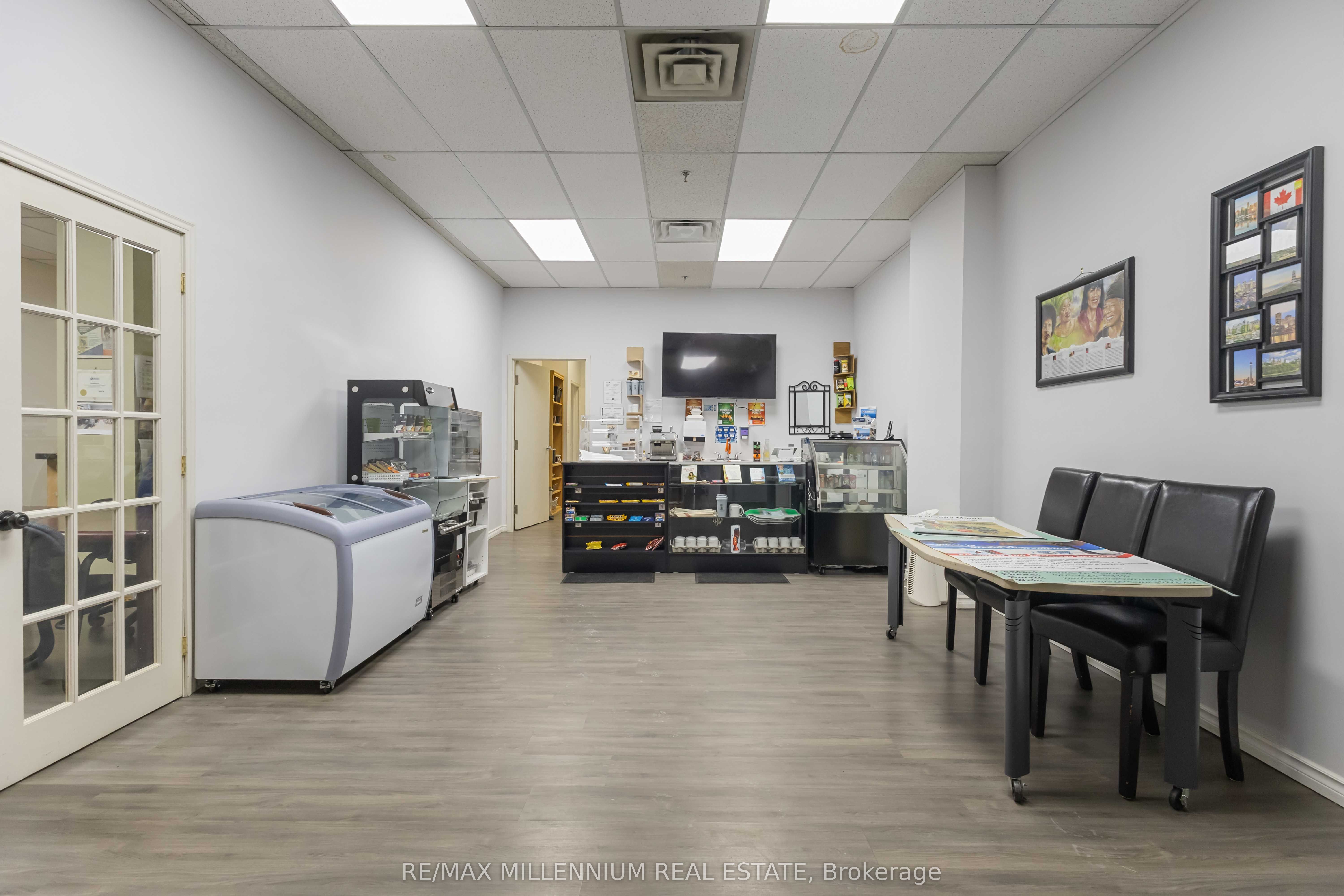 #103 - 50 Richmond Street Property Photo 25
