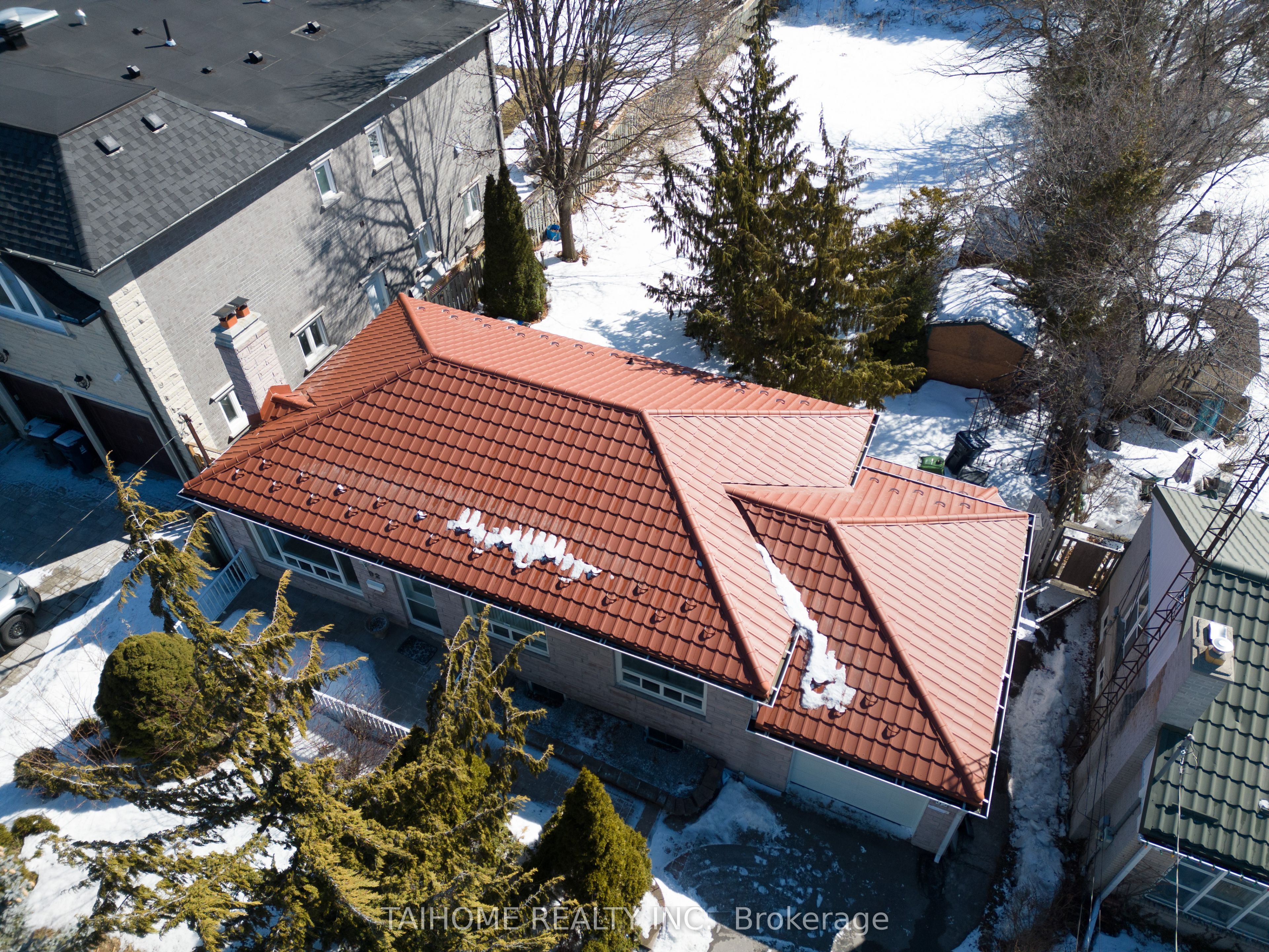 92 Earlton Road Property Photo 4