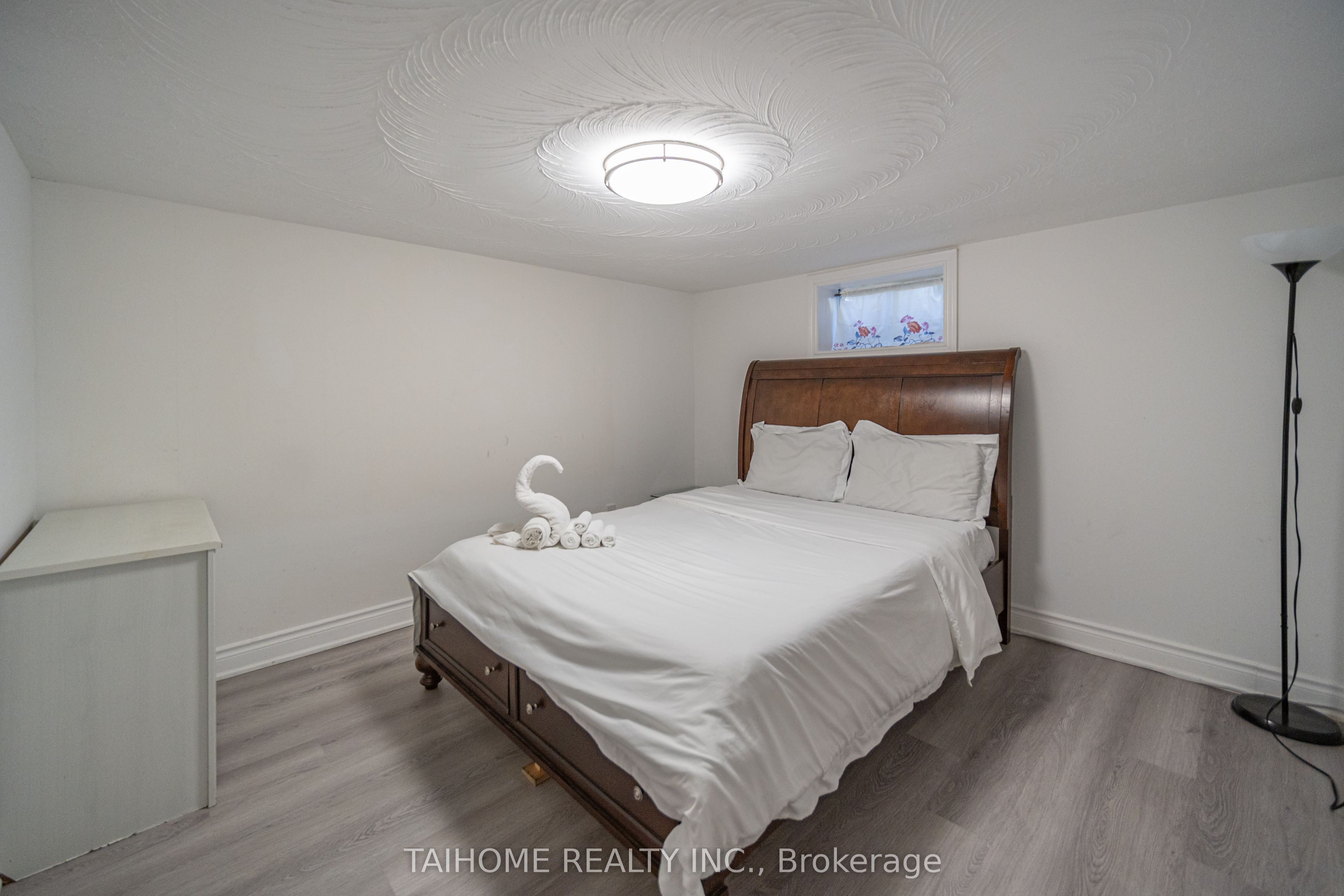 92 Earlton Road Property Photo 25
